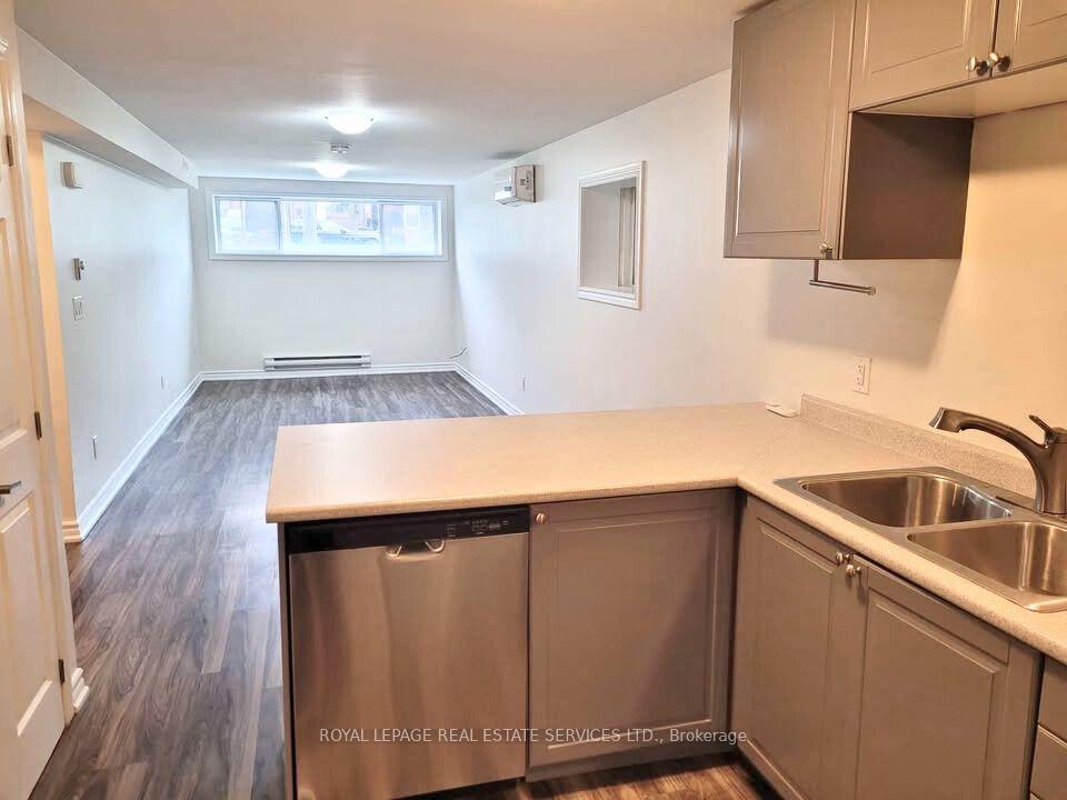 Photo 9 of 11 Dennis Avenue, North York, Mount Dennis — HOMEH
