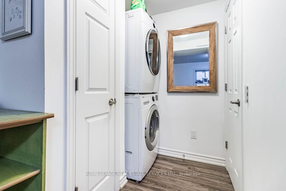 Photo 13 of 11 Dennis Avenue, North York, Mount Dennis — HOMEH