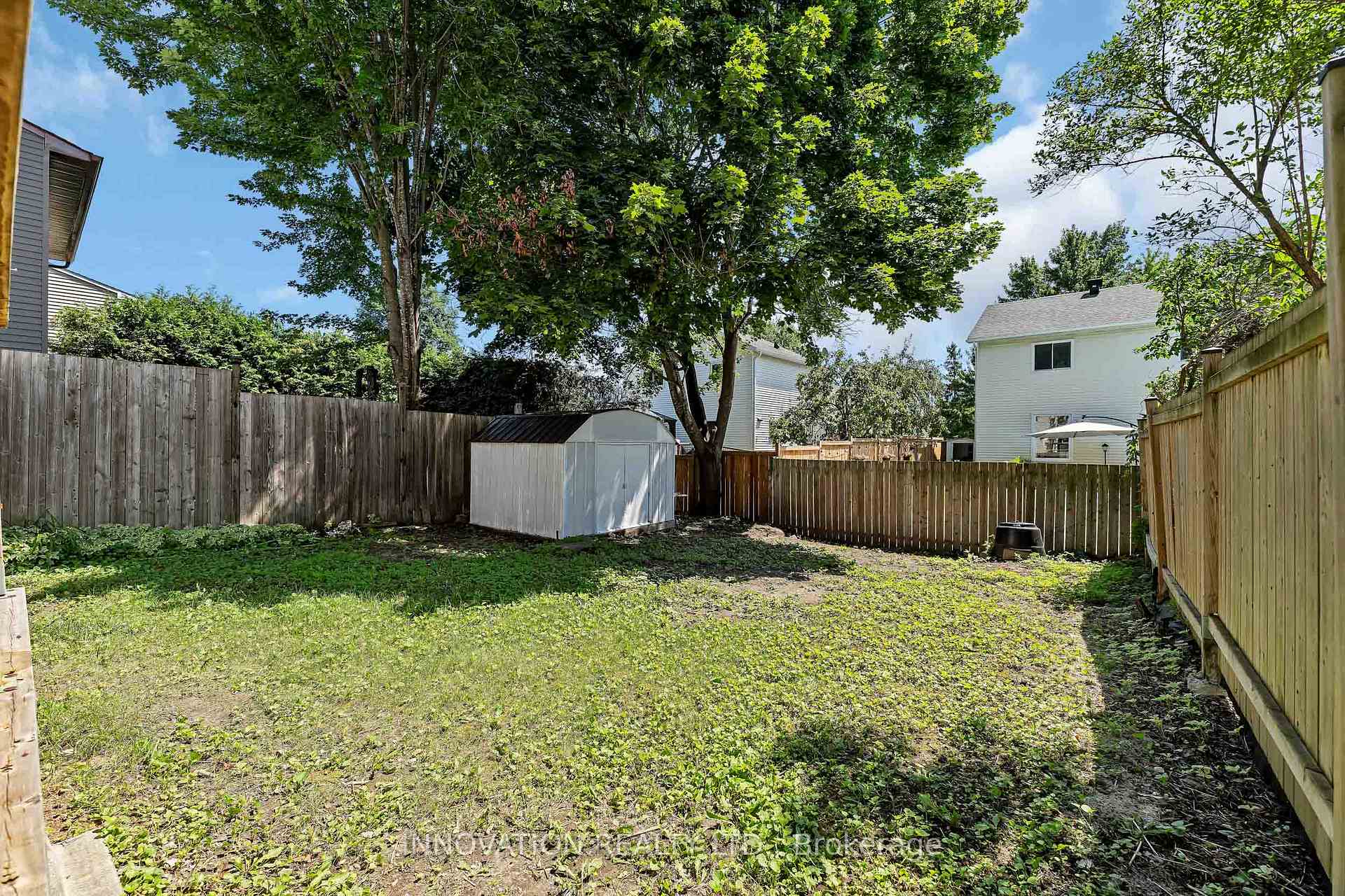 Photo 37 of 33 Exeter Drive, Ottawa, Barrhaven - On the Green — HOMEH