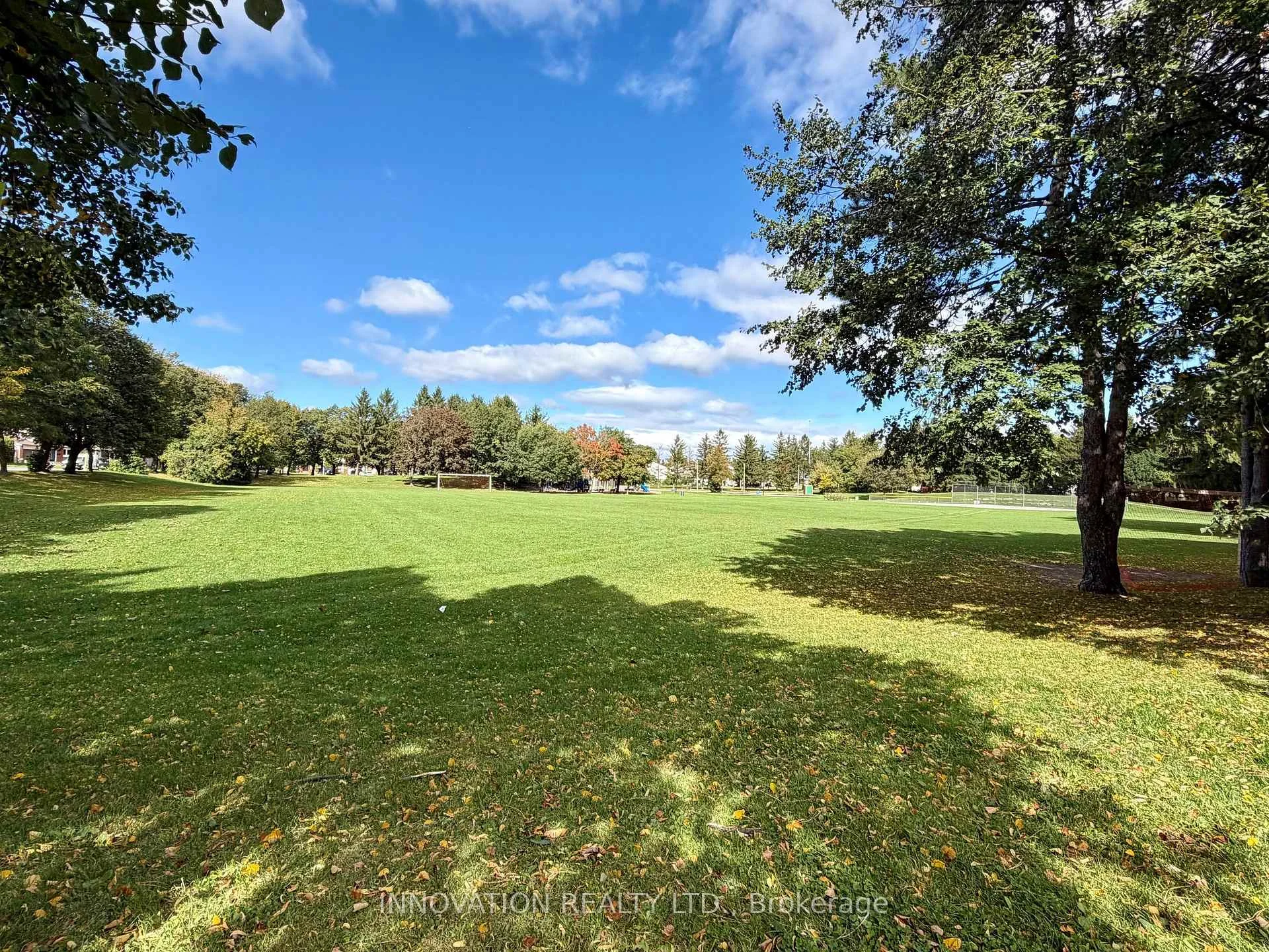 Photo 44 of 33 Exeter Drive, Ottawa, Barrhaven - On the Green — HOMEH