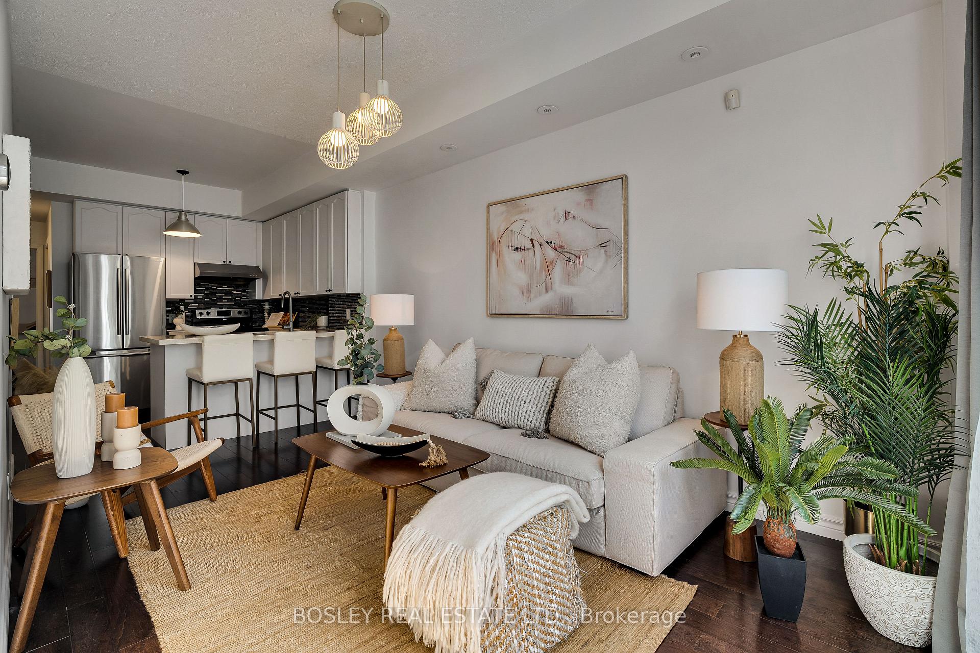 Photo 3 of Unit TH22, 80 Carr Street, Toronto, Kensington-Chinatown — HOMEH