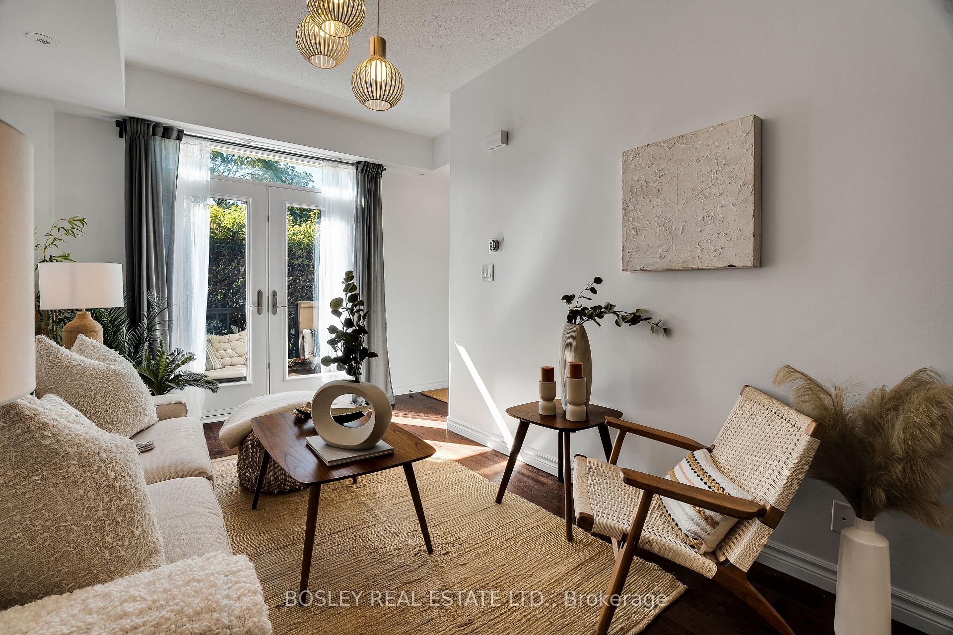 Photo 5 of Unit TH22, 80 Carr Street, Toronto, Kensington-Chinatown — HOMEH