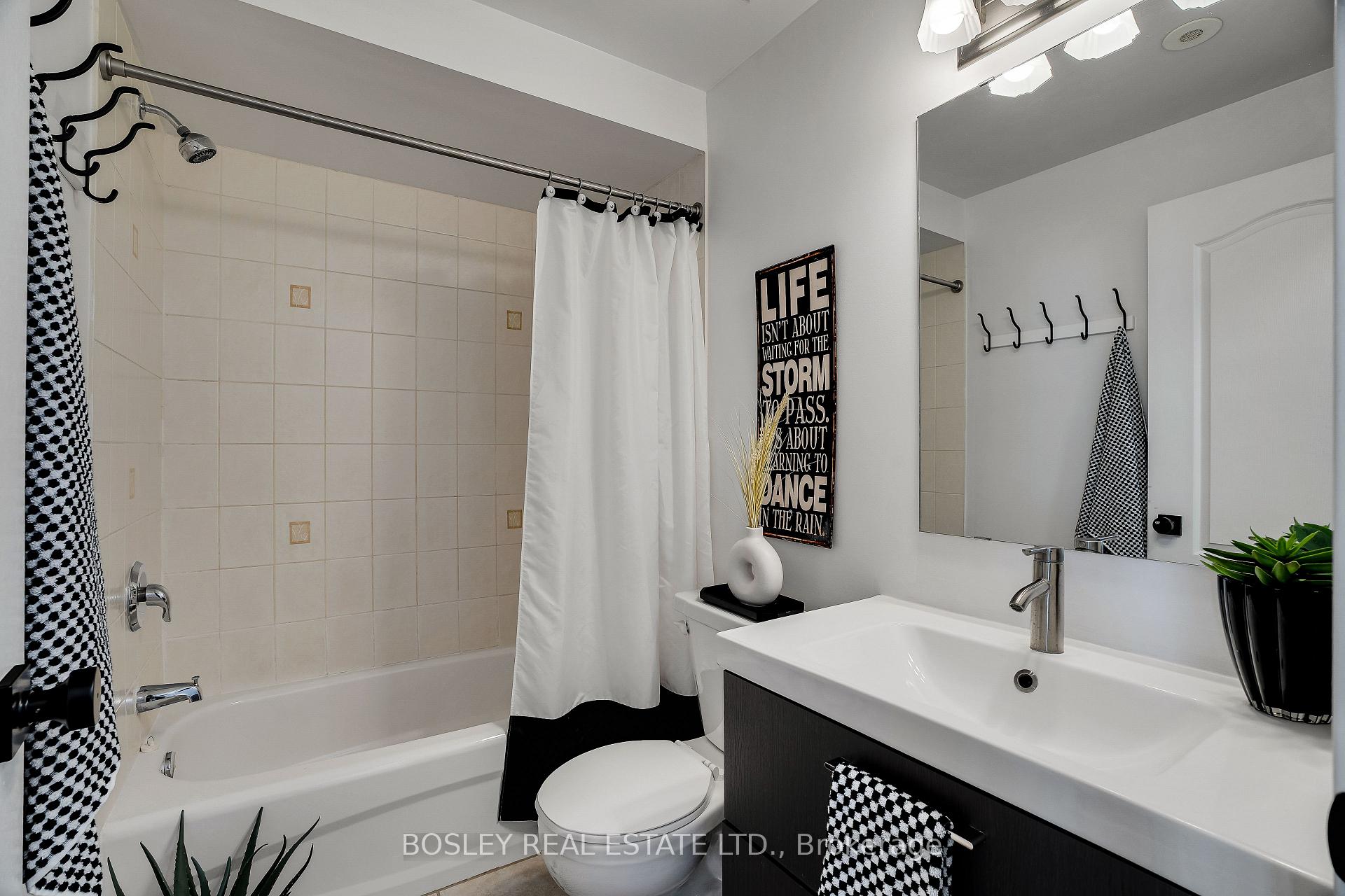 Photo 9 of Unit TH22, 80 Carr Street, Toronto, Kensington-Chinatown — HOMEH