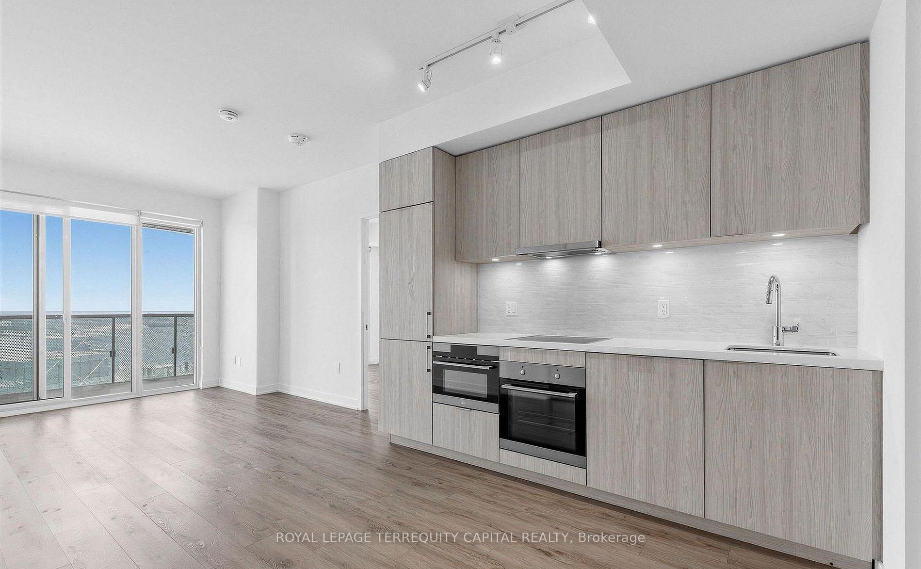 Photo 2 of Unit 1901, 15 Queens Quay E, Toronto, Waterfront Communities — HOMEH