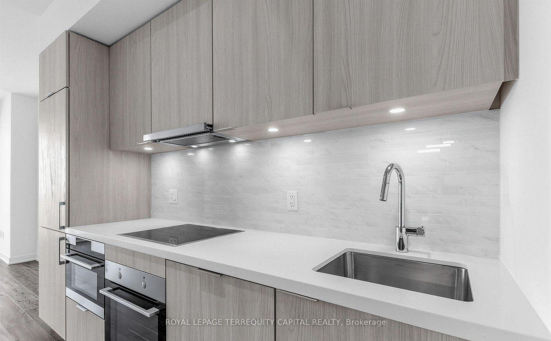 Photo 5 of Unit 1901, 15 Queens Quay E, Toronto, Waterfront Communities — HOMEH
