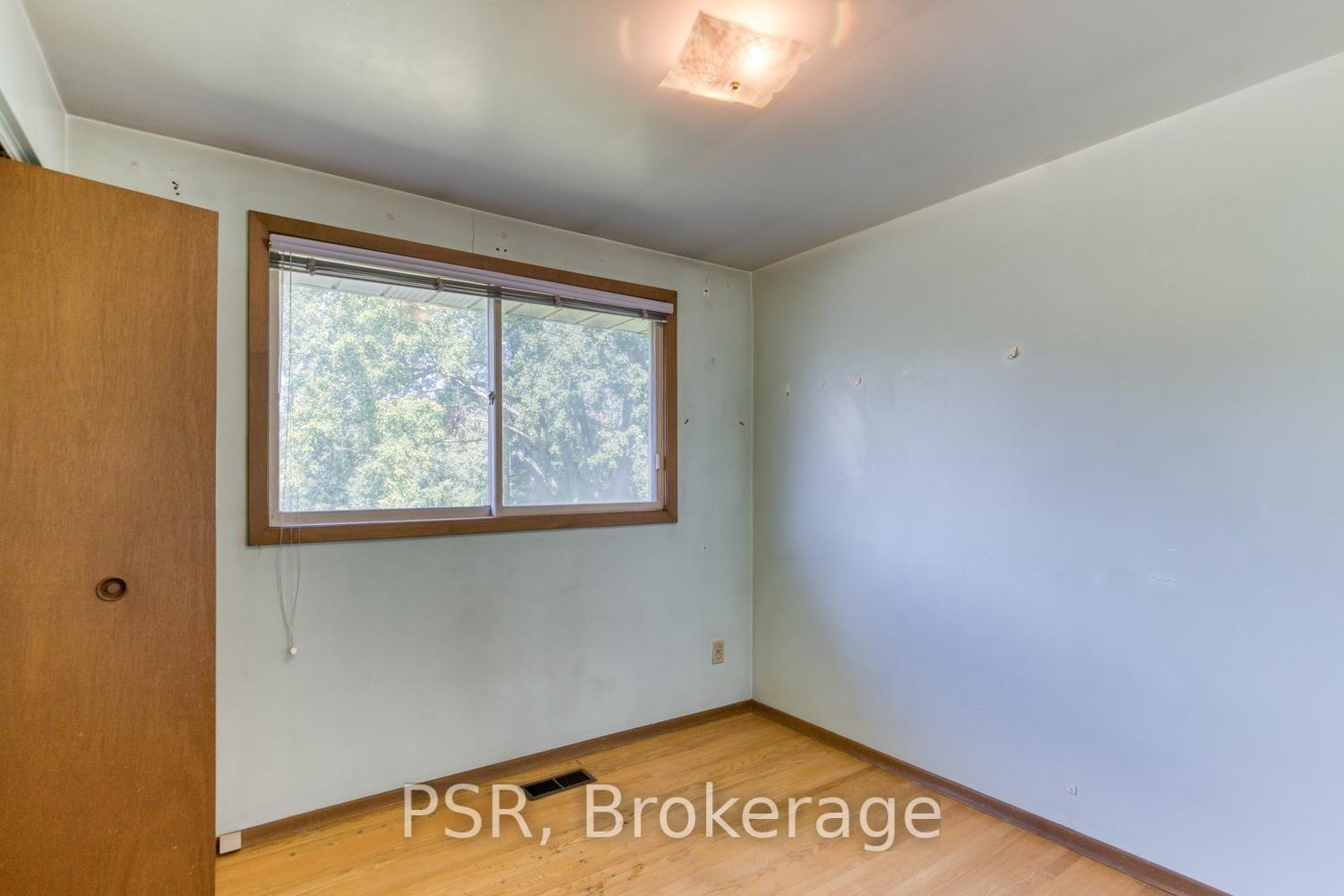 Photo 31 of 68 Halliwell Drive, Kitchener, Heritage Park - Kitchener — HOMEH