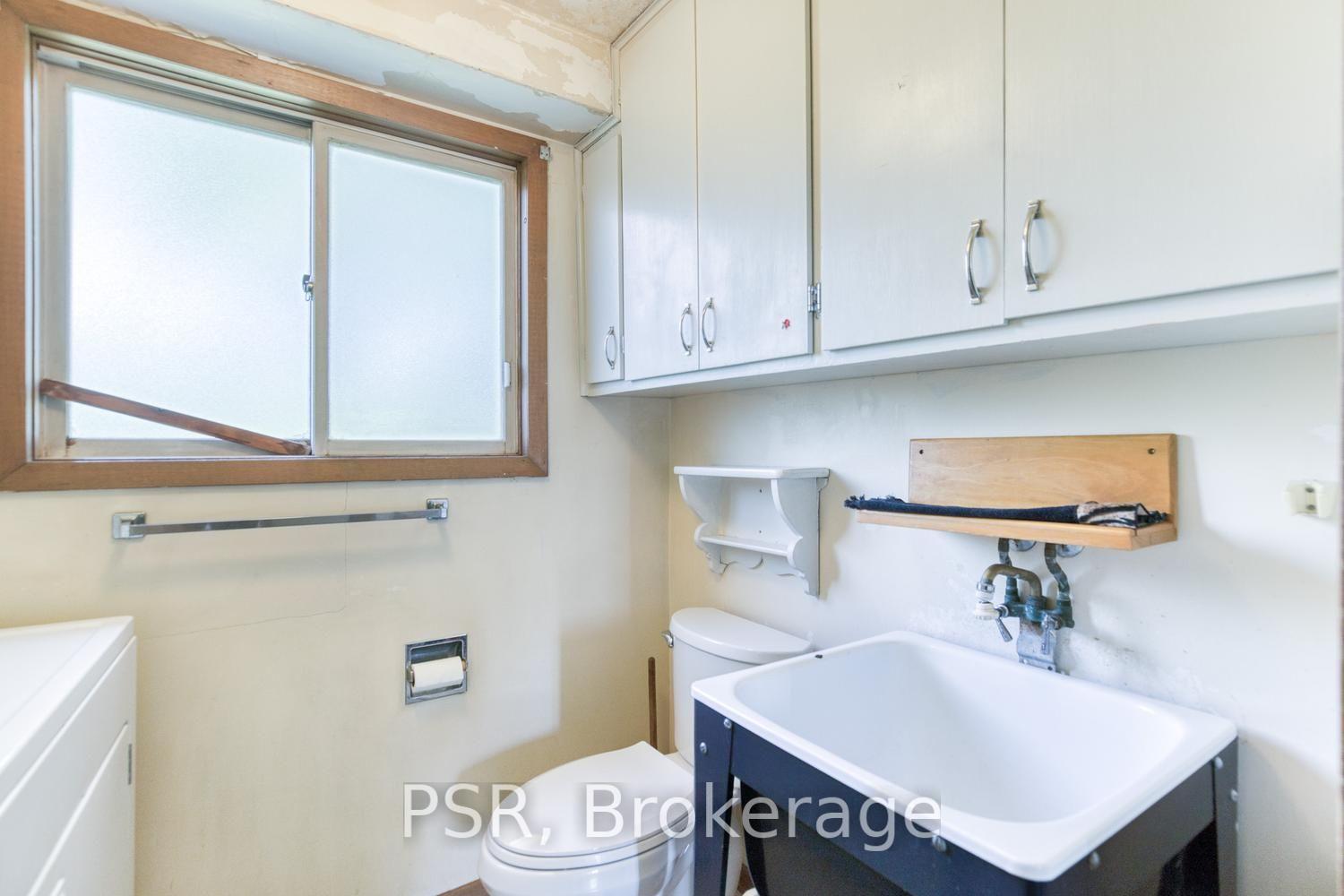 Photo 36 of 68 Halliwell Drive, Kitchener, Heritage Park - Kitchener — HOMEH