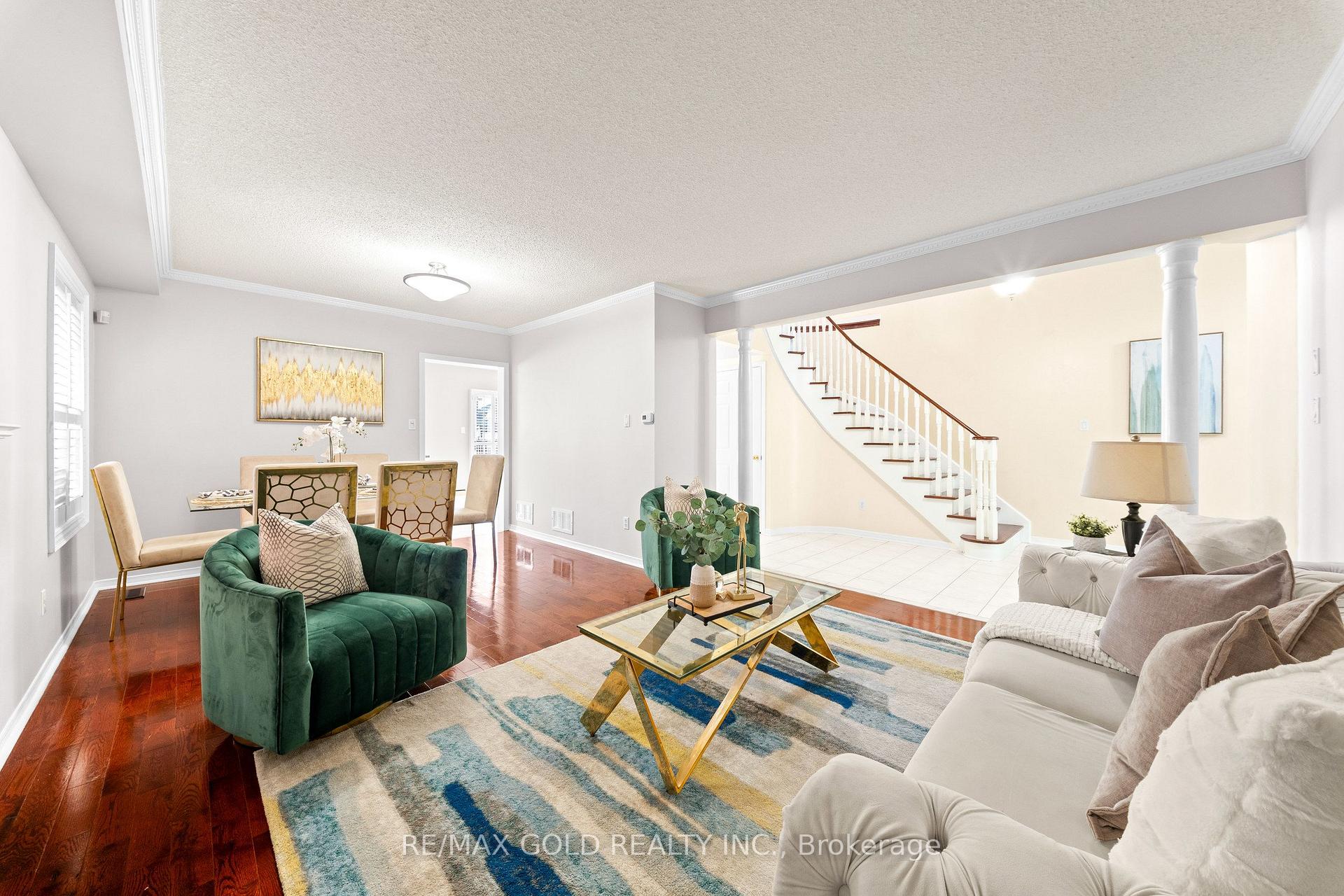 Photo 10 of 21 Pacific Wind Crescent, Brampton, Sandringham-Wellington — HOMEH