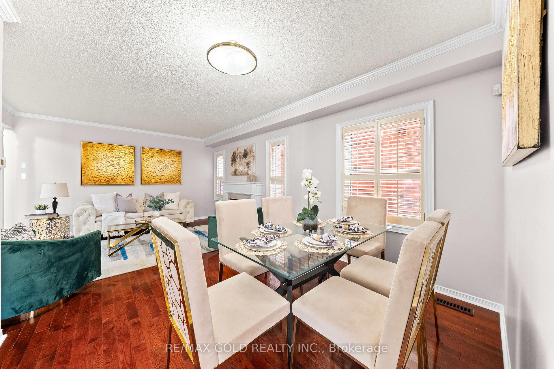 Photo 12 of 21 Pacific Wind Crescent, Brampton, Sandringham-Wellington — HOMEH