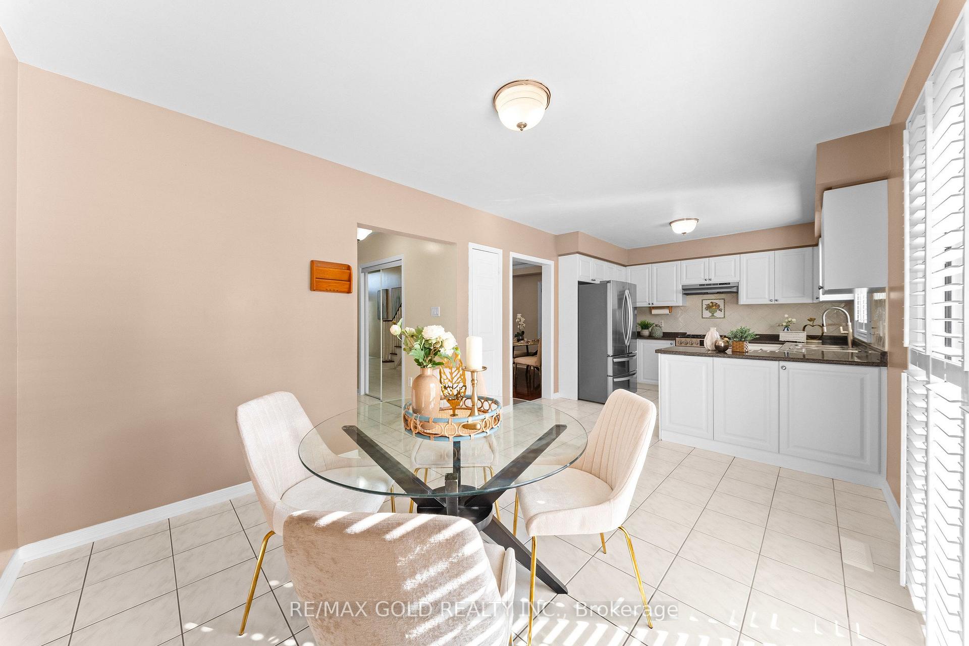 Photo 15 of 21 Pacific Wind Crescent, Brampton, Sandringham-Wellington — HOMEH