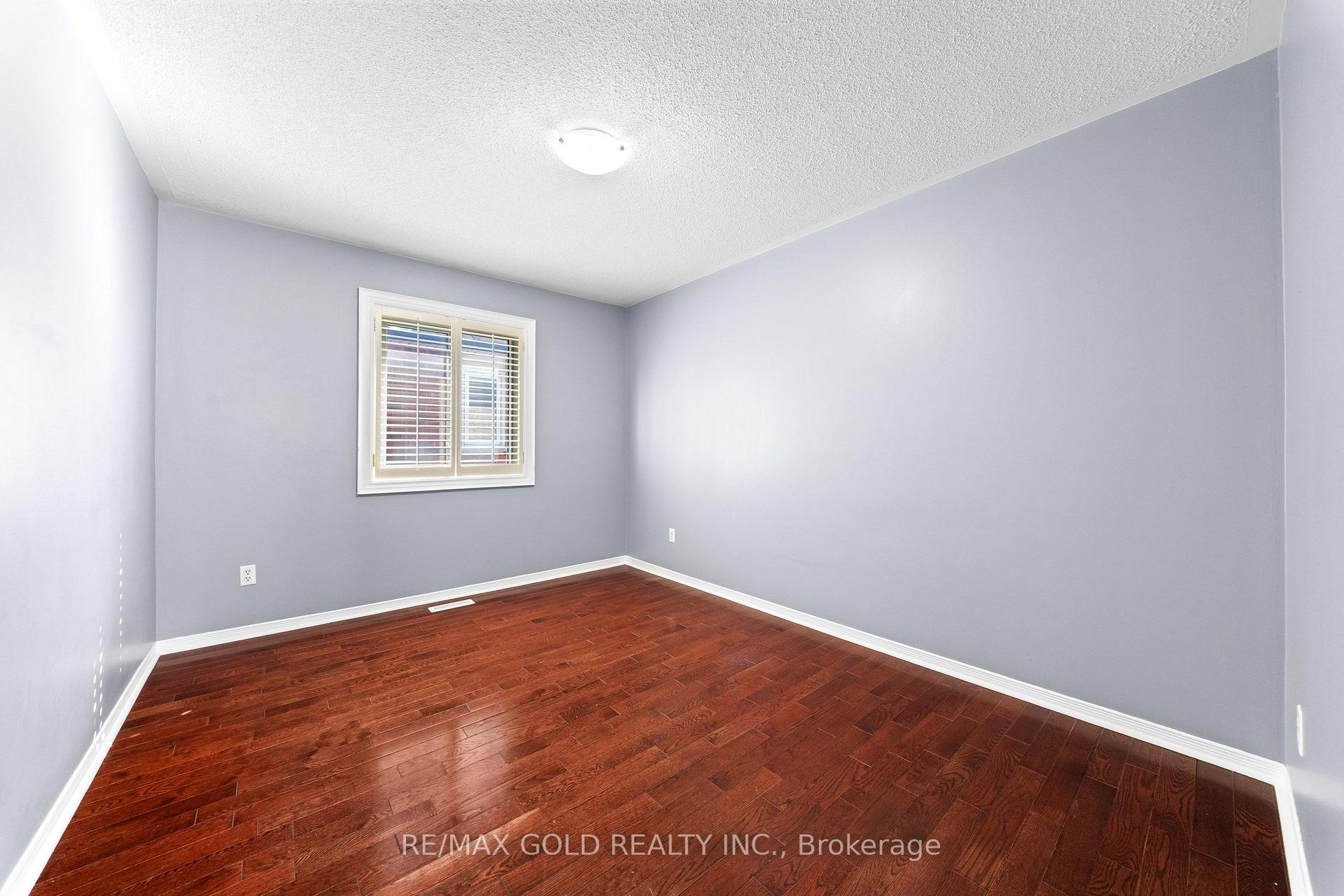 Photo 26 of 21 Pacific Wind Crescent, Brampton, Sandringham-Wellington — HOMEH