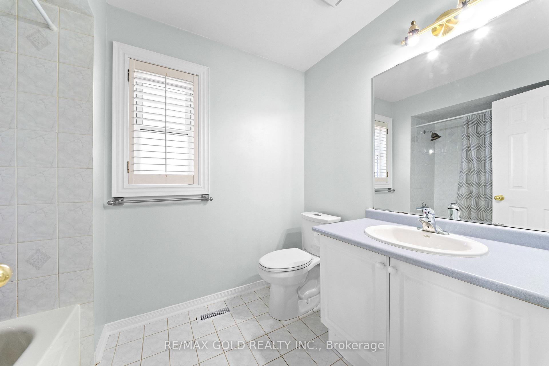 Photo 30 of 21 Pacific Wind Crescent, Brampton, Sandringham-Wellington — HOMEH