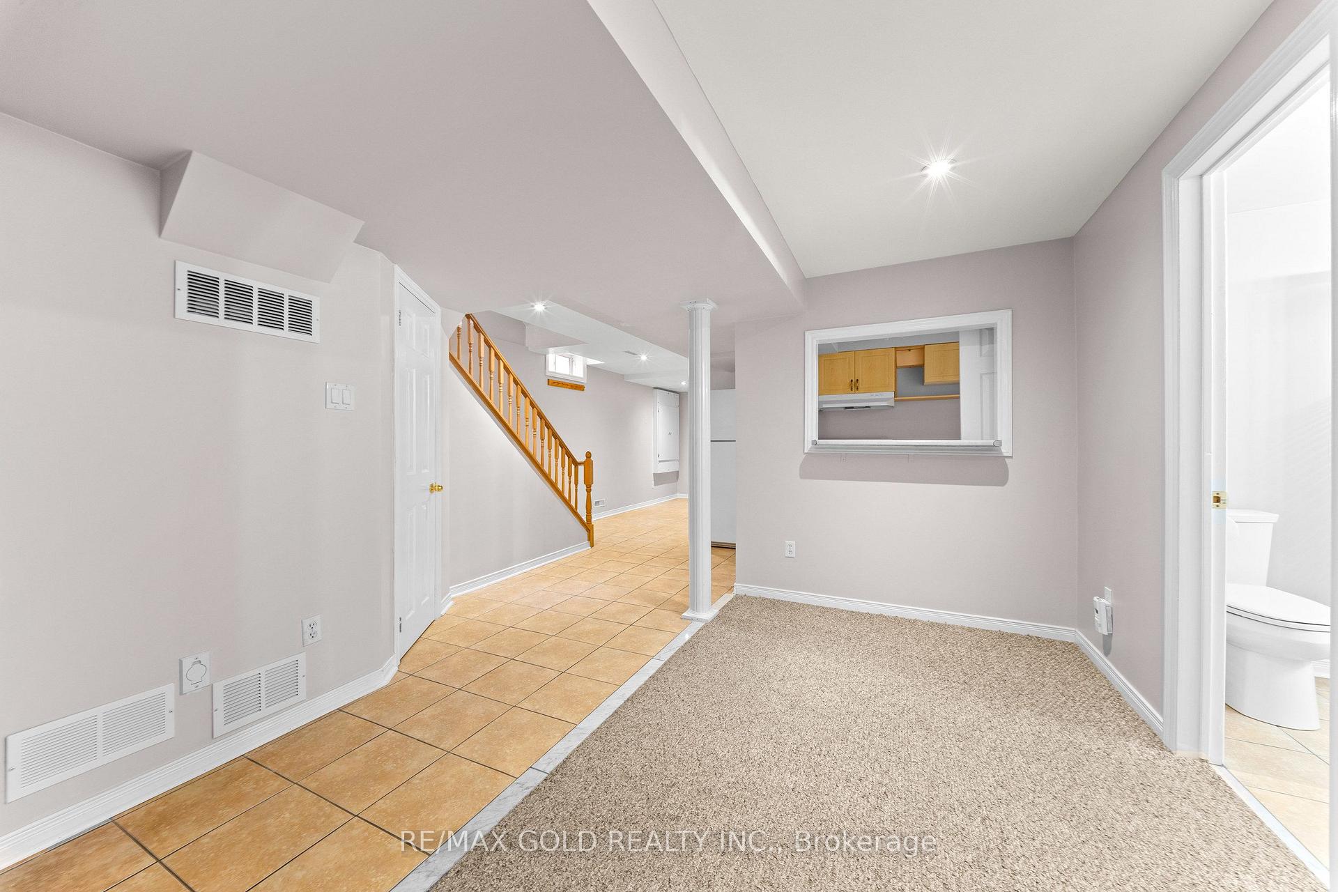 Photo 34 of 21 Pacific Wind Crescent, Brampton, Sandringham-Wellington — HOMEH