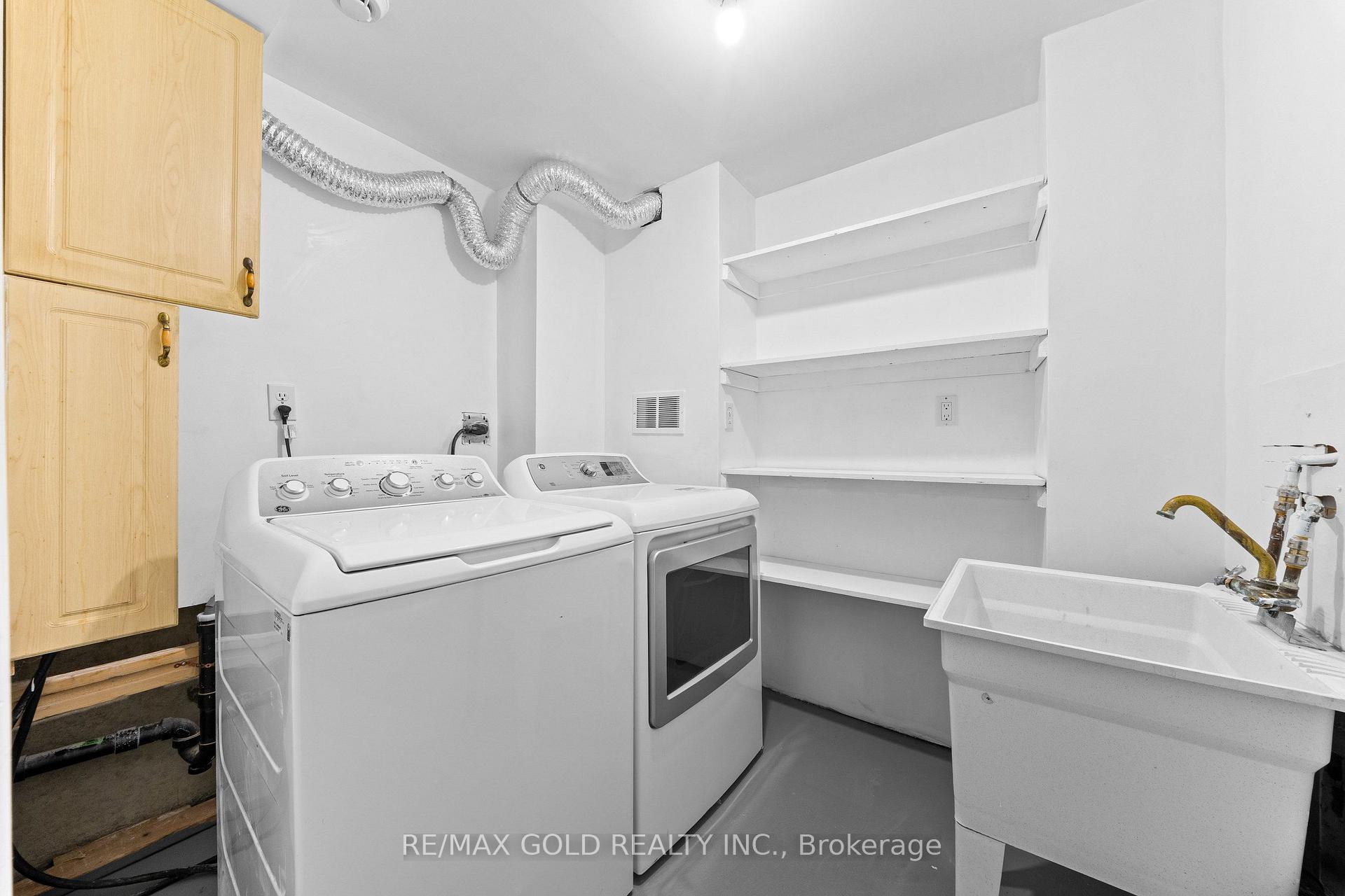 Photo 40 of 21 Pacific Wind Crescent, Brampton, Sandringham-Wellington — HOMEH