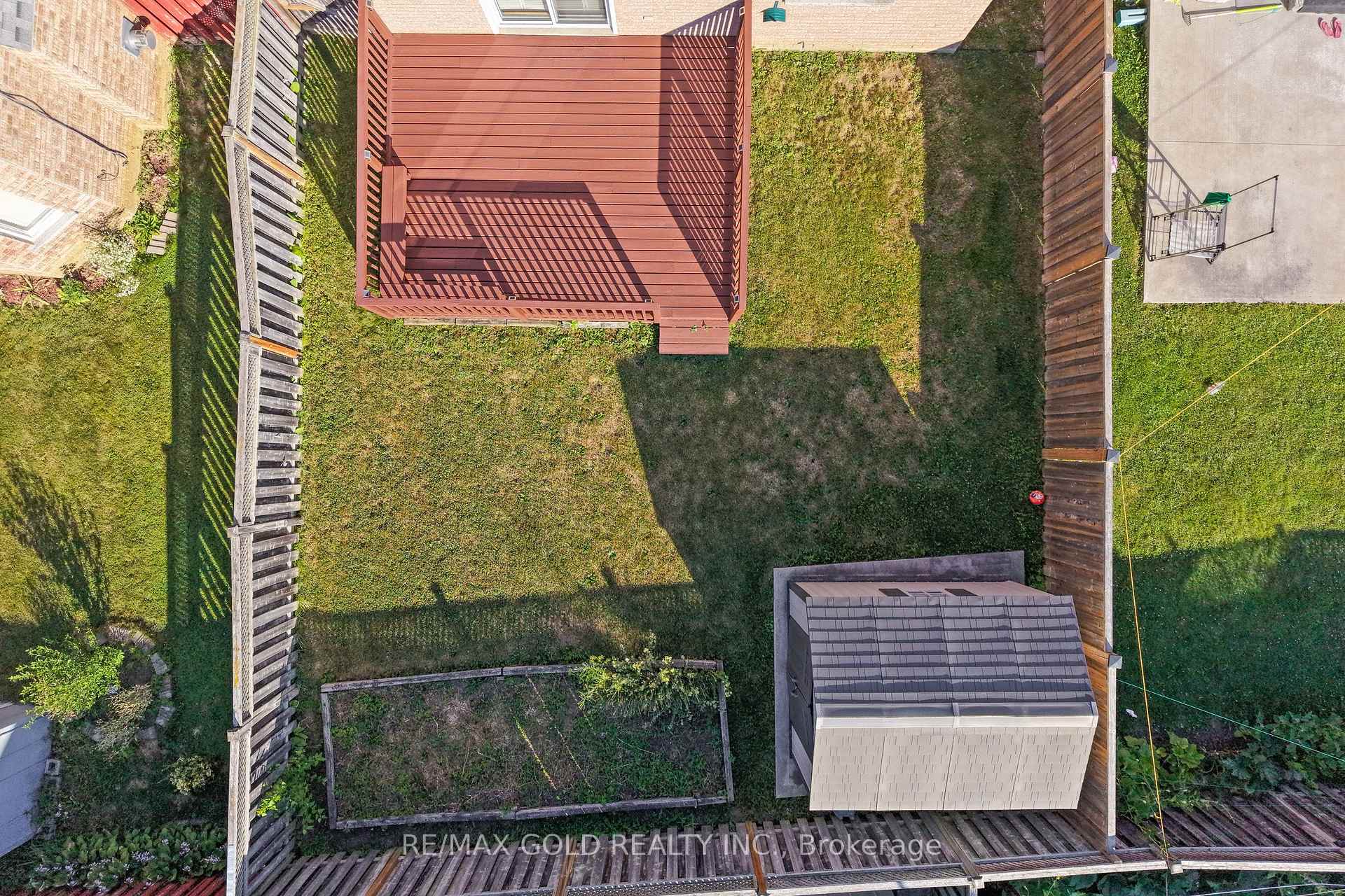Photo 45 of 21 Pacific Wind Crescent, Brampton, Sandringham-Wellington — HOMEH