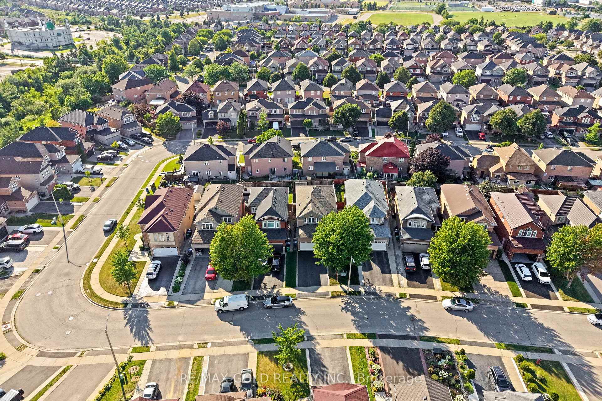 Photo 47 of 21 Pacific Wind Crescent, Brampton, Sandringham-Wellington — HOMEH