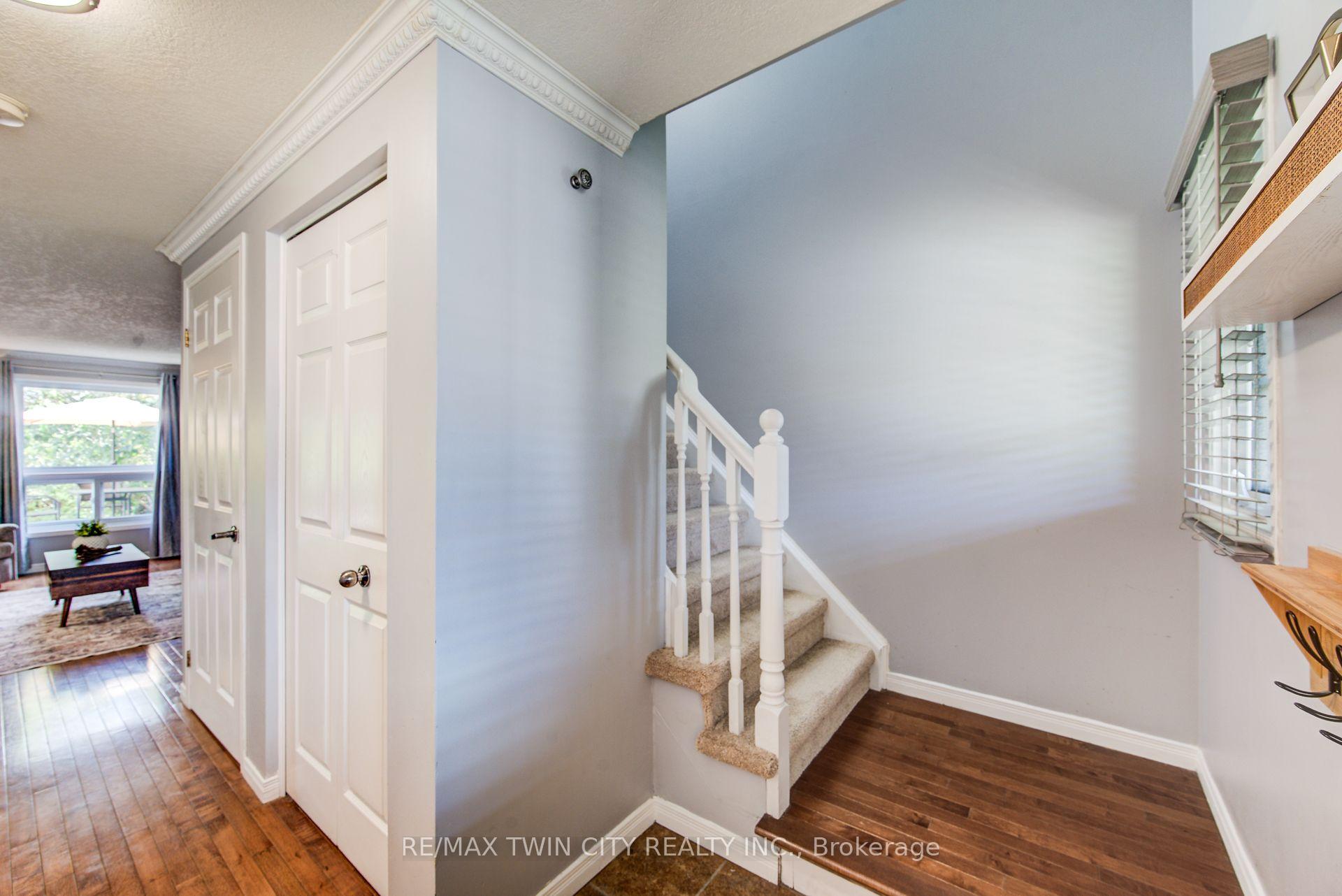 Photo 4 of 1089 Copper Leaf Crescent, Kitchener, Trussler — HOMEH