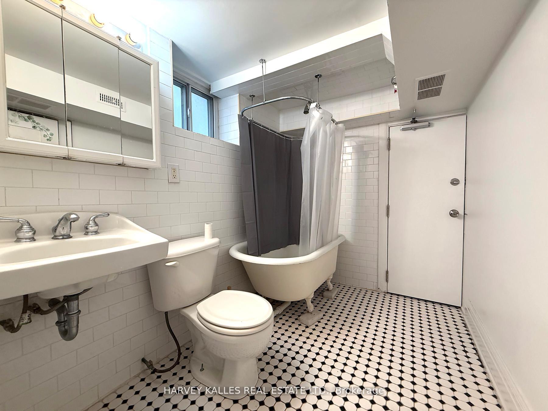 Photo 18 of Unit Bsmt, 807 Duplex Avenue, Toronto, Lawrence Park South — HOMEH