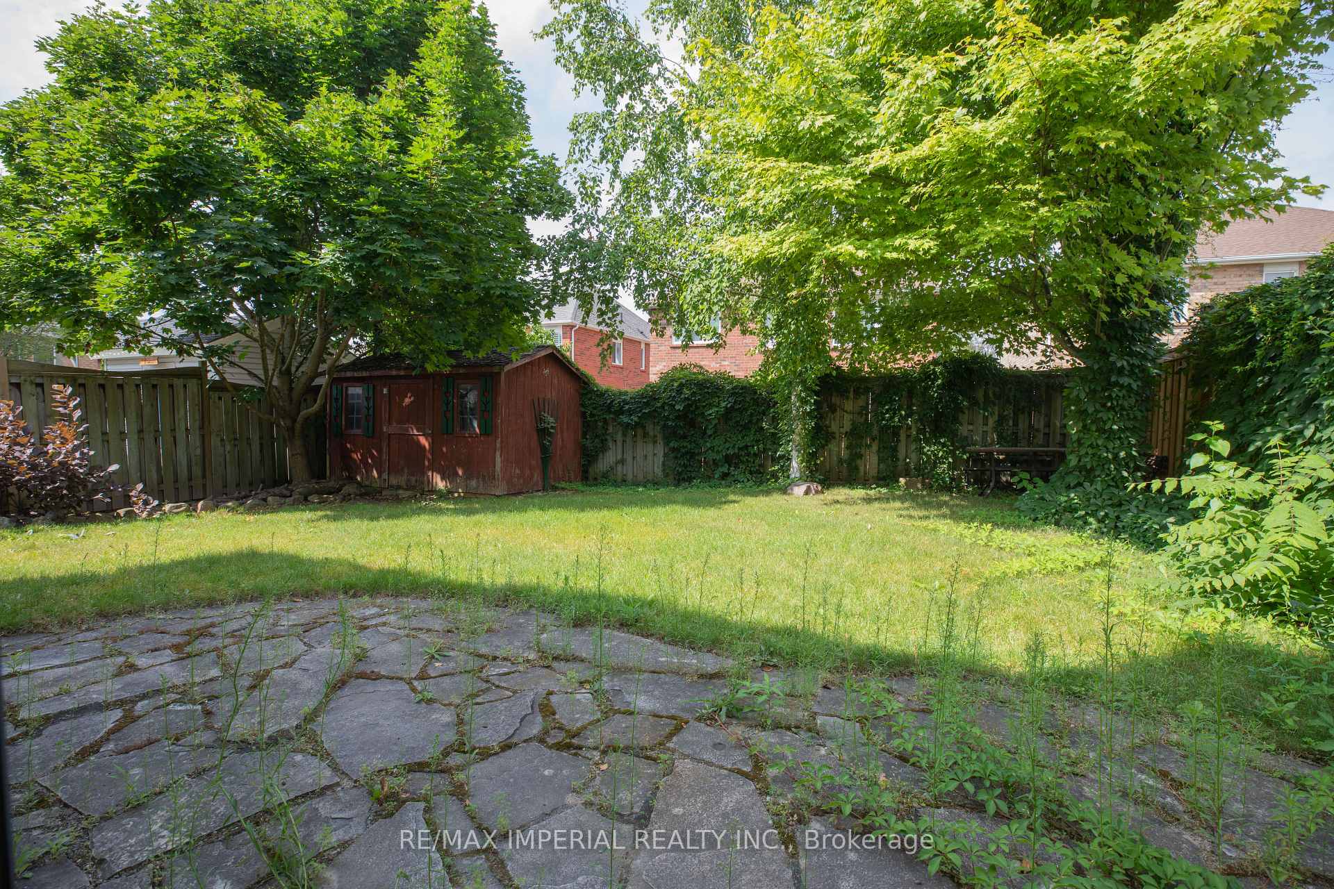 Photo 24 of 18 Windbreak Crescent, Whitby, Williamsburg — HOMEH