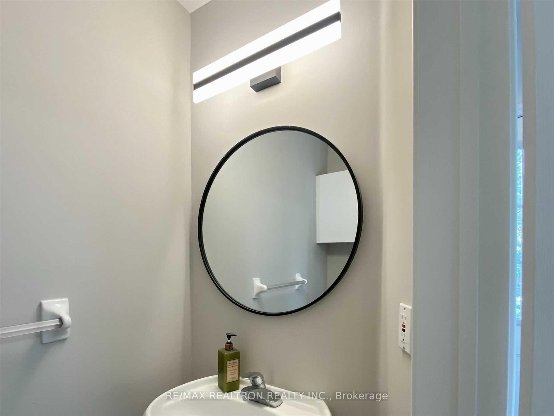 Photo 7 of Unit 13A, 1 Alpen Way, Markham, Unionville — HOMEH