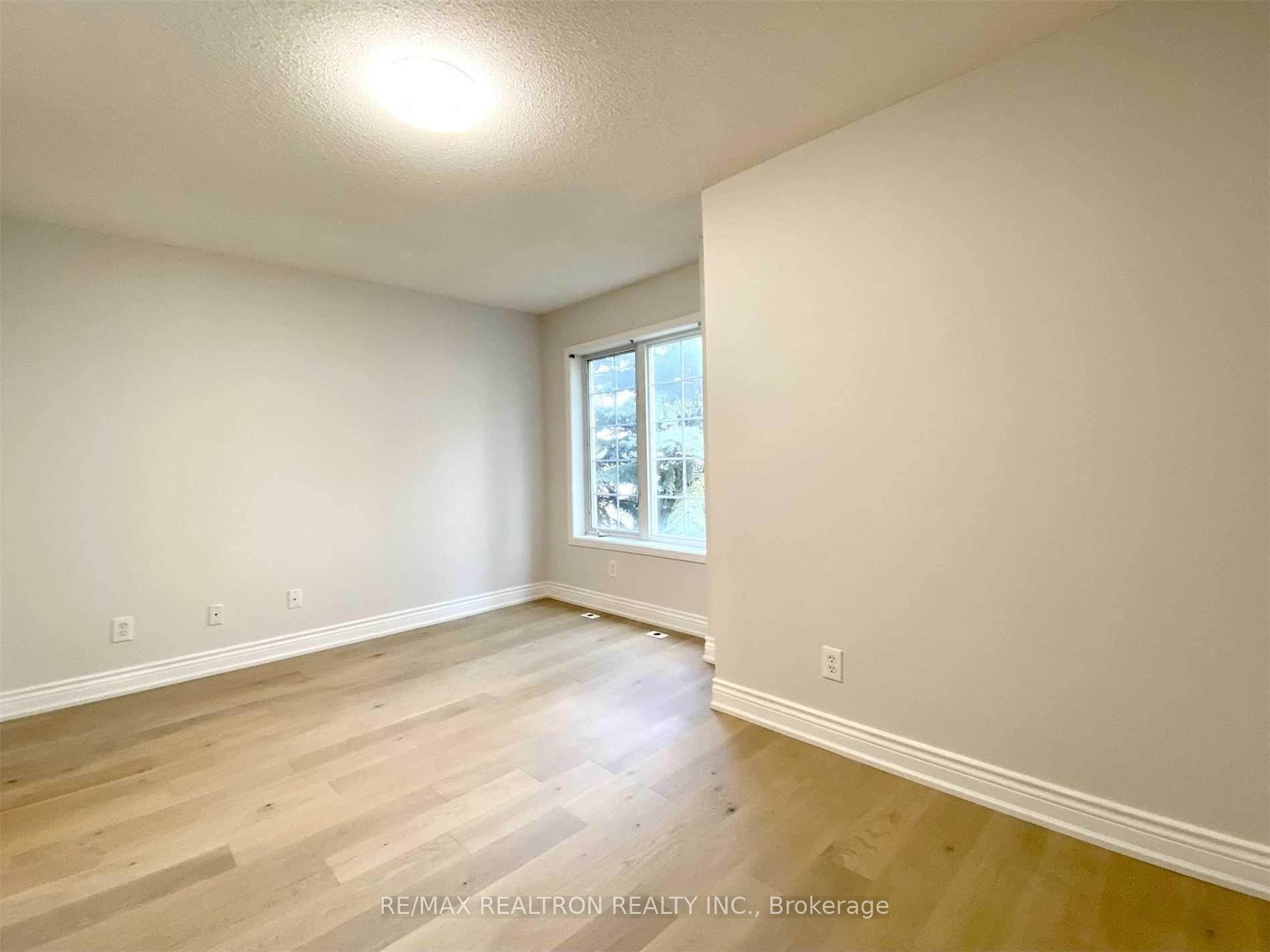 Photo 16 of Unit 13A, 1 Alpen Way, Markham, Unionville — HOMEH
