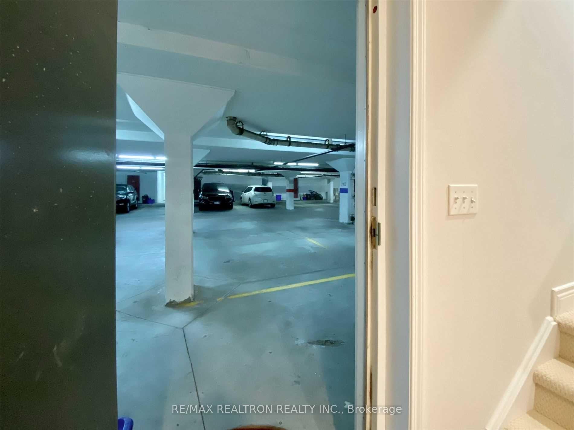 Photo 21 of Unit 13A, 1 Alpen Way, Markham, Unionville — HOMEH