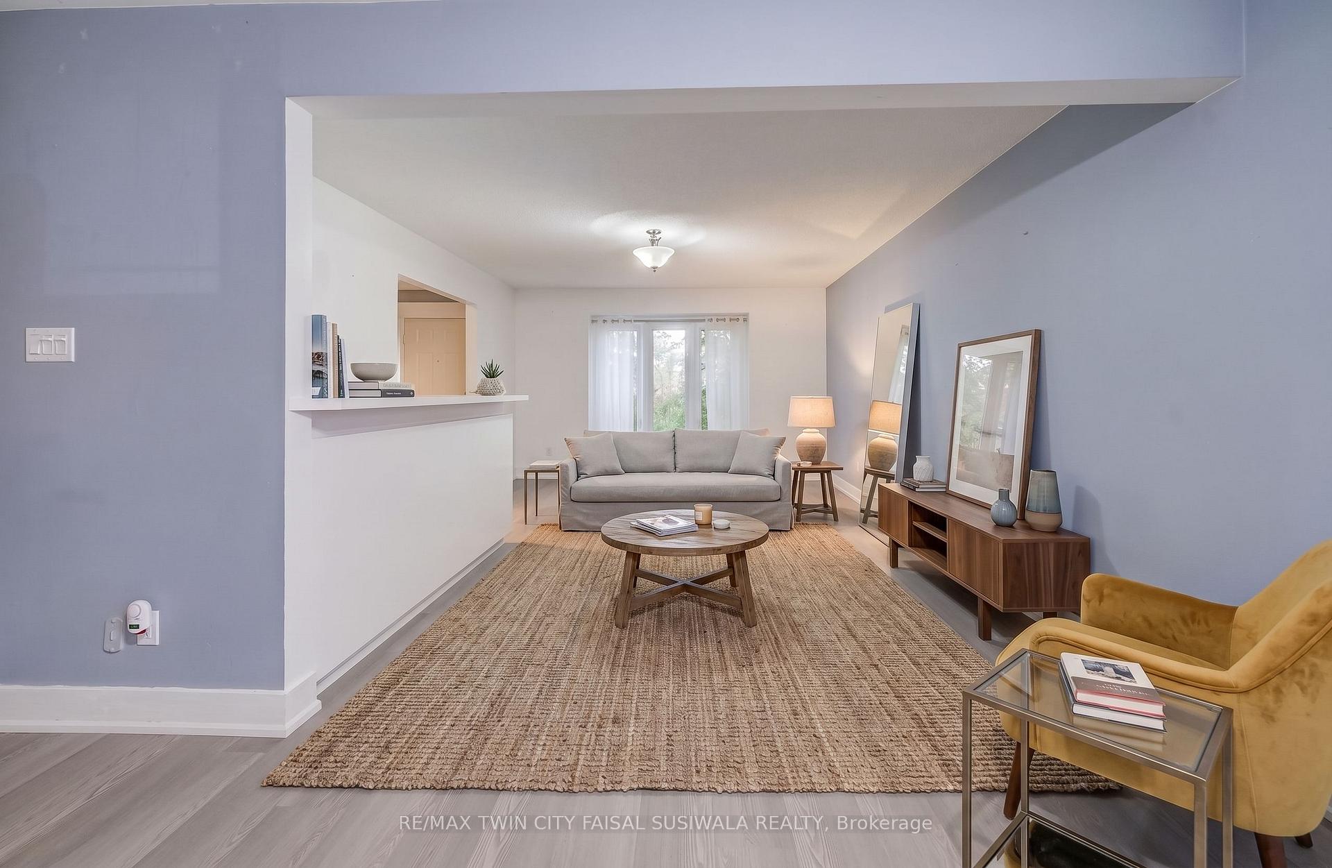 Photo 5 of 135 Brierdale Drive, Kitchener, Idlewood — HOMEH