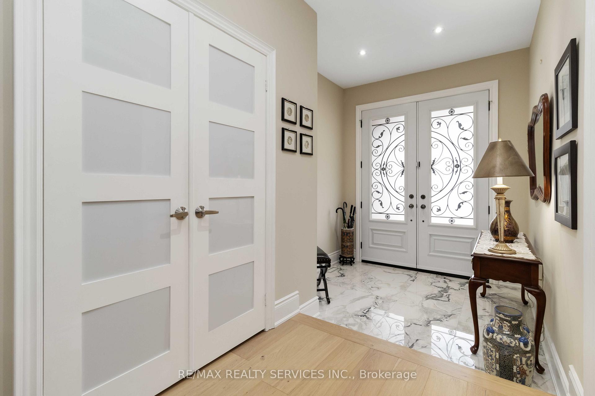 Photo 3 of 15 Valleystream Circle, Brampton, Bram East — HOMEH