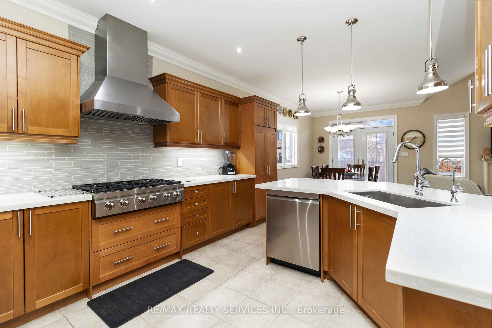 Photo 12 of 15 Valleystream Circle, Brampton, Bram East — HOMEH