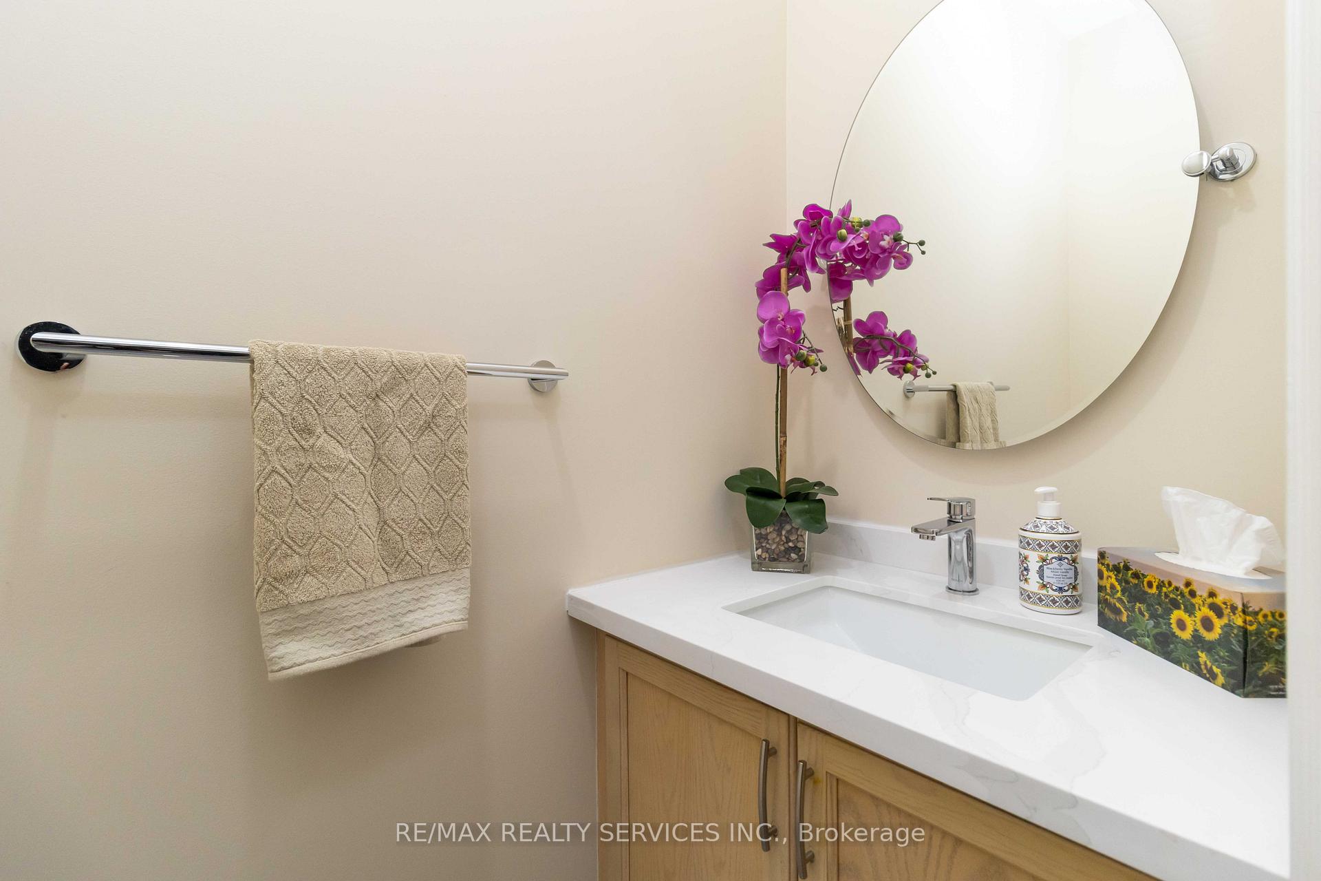 Photo 16 of 15 Valleystream Circle, Brampton, Bram East — HOMEH