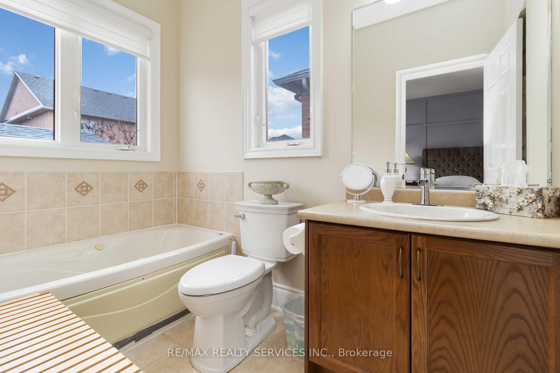 Photo 23 of 15 Valleystream Circle, Brampton, Bram East — HOMEH