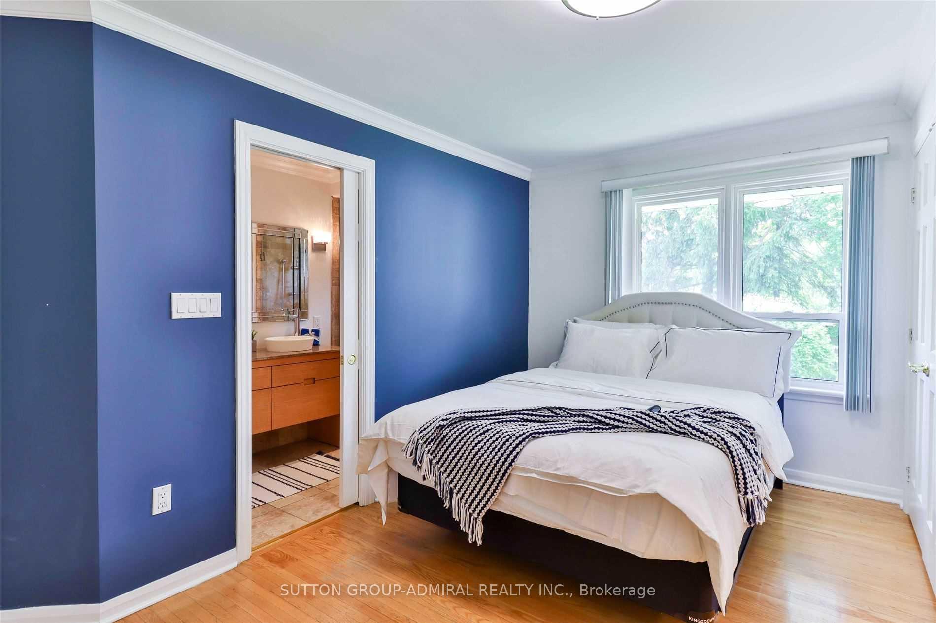 Photo 12 of 135 Elgin Street, Markham, Thornhill — HOMEH