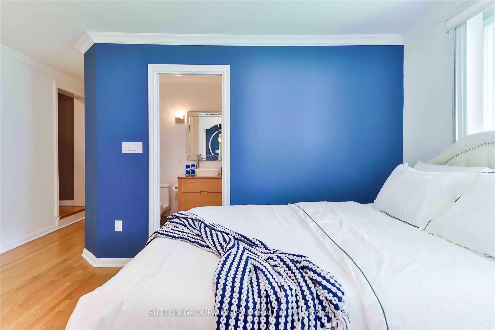 Photo 13 of 135 Elgin Street, Markham, Thornhill — HOMEH