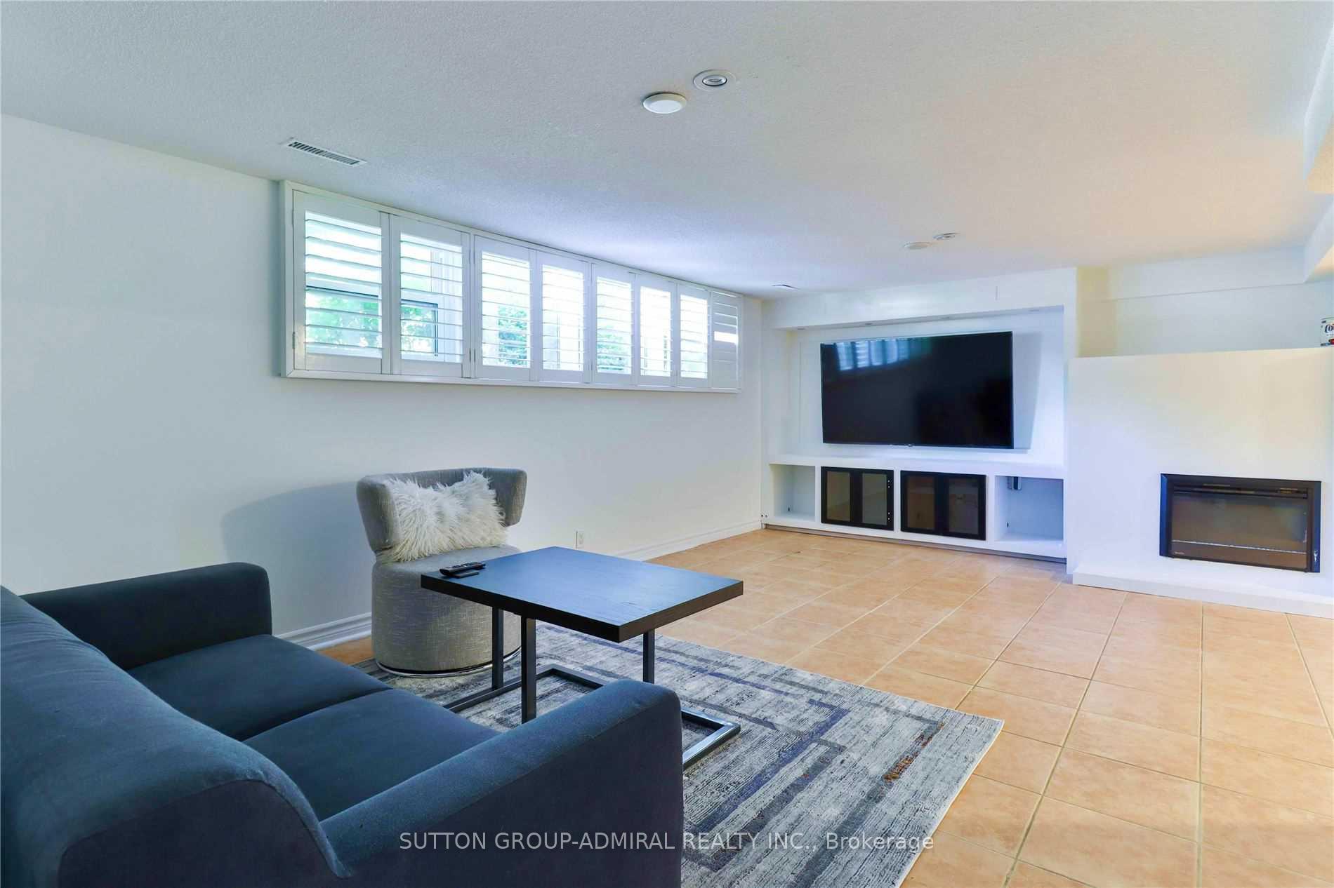Photo 20 of 135 Elgin Street, Markham, Thornhill — HOMEH