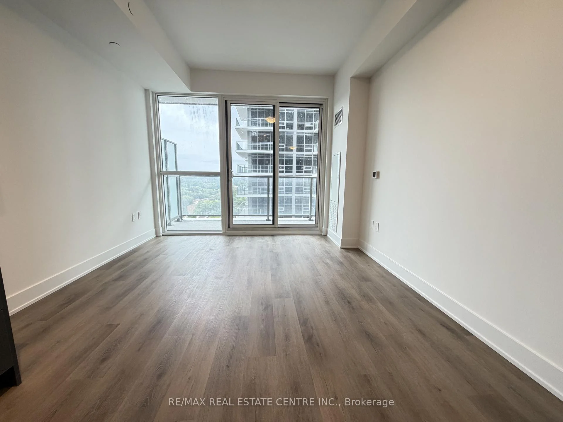 Photo 12 of Unit 1411A, 115 Nipissing Road, Milton, Timberlea — HOMEH