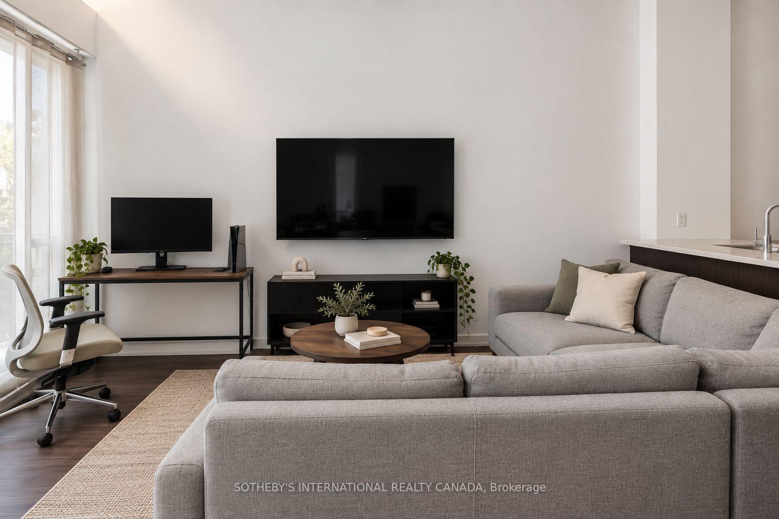 Photo 2 of Unit TH7, 20 Bruyeres Mews, Toronto, Niagara — HOMEH