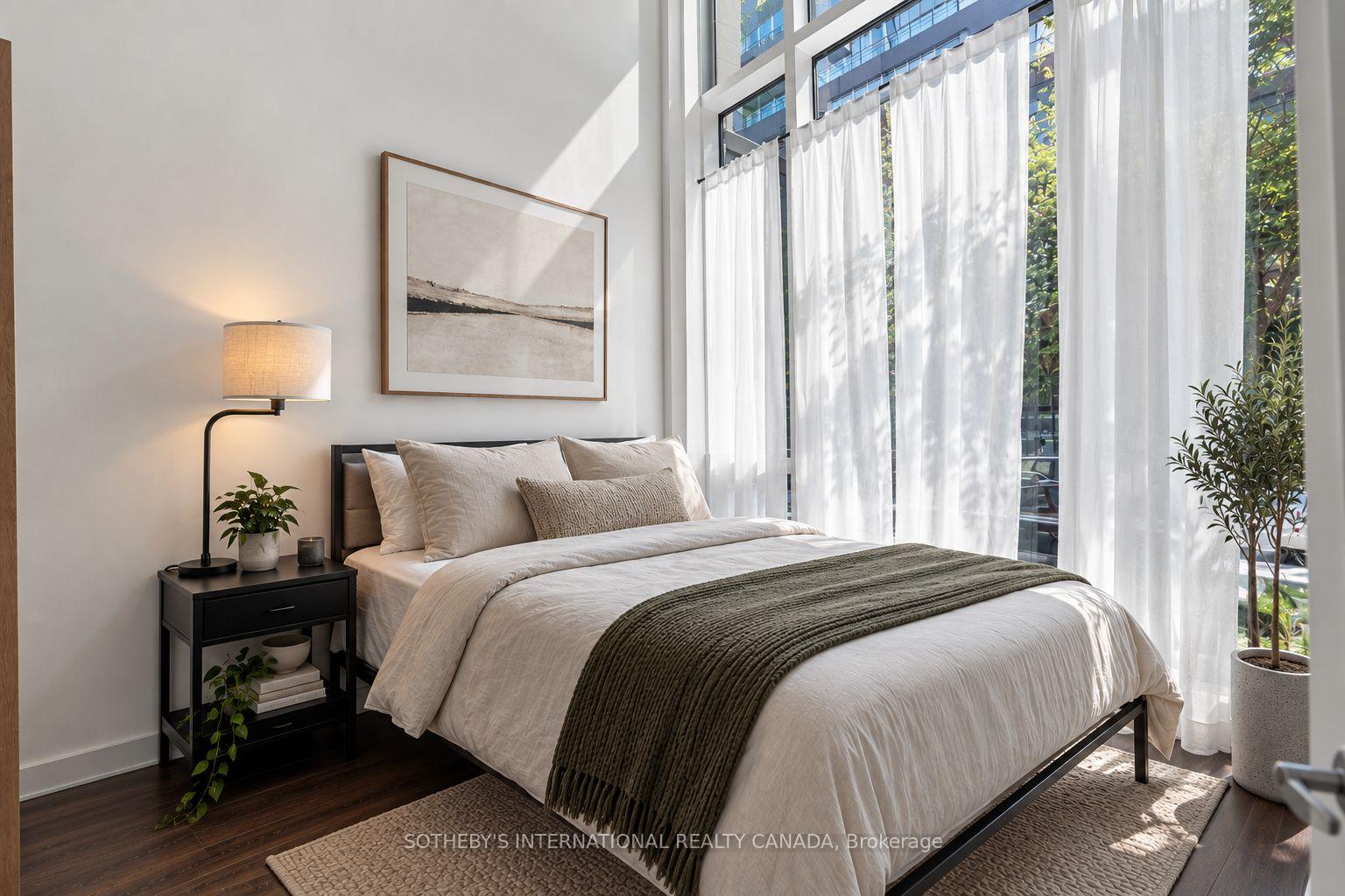 Photo 4 of Unit TH7, 20 Bruyeres Mews, Toronto, Niagara — HOMEH