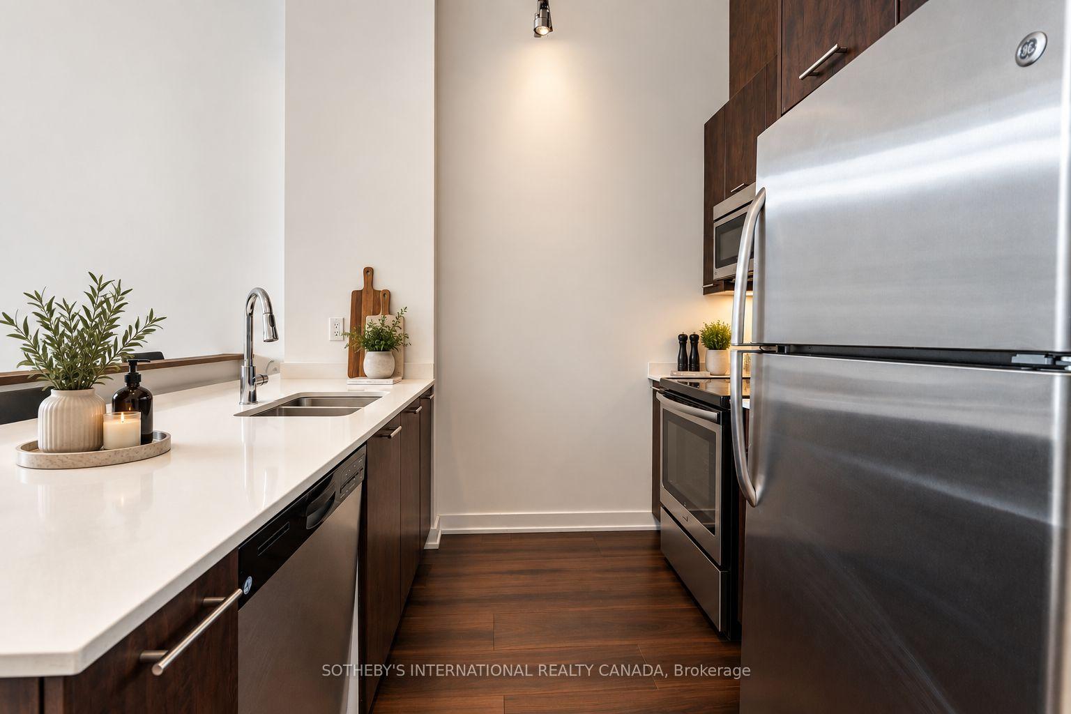 Photo 6 of Unit TH7, 20 Bruyeres Mews, Toronto, Niagara — HOMEH