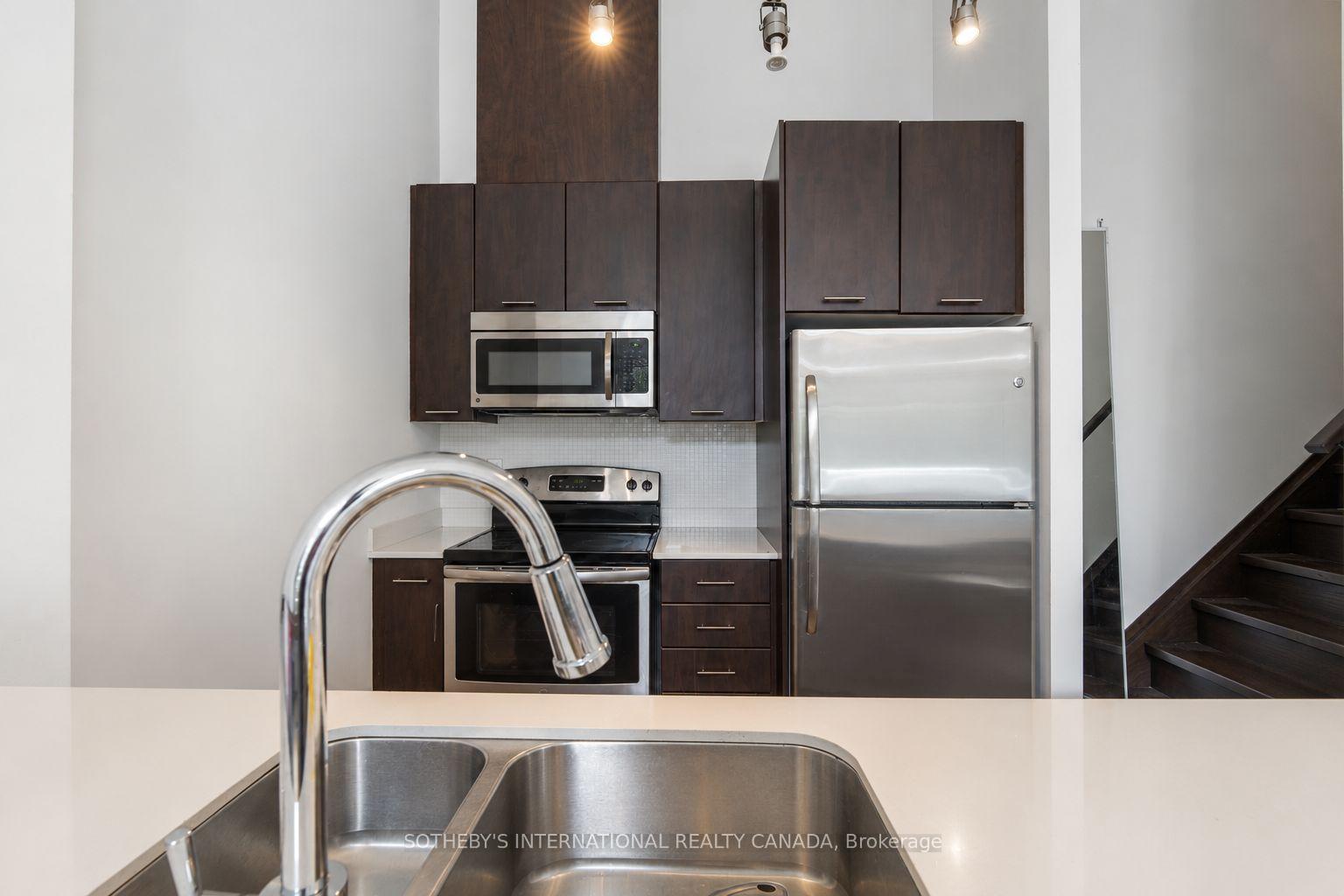 Photo 7 of Unit TH7, 20 Bruyeres Mews, Toronto, Niagara — HOMEH