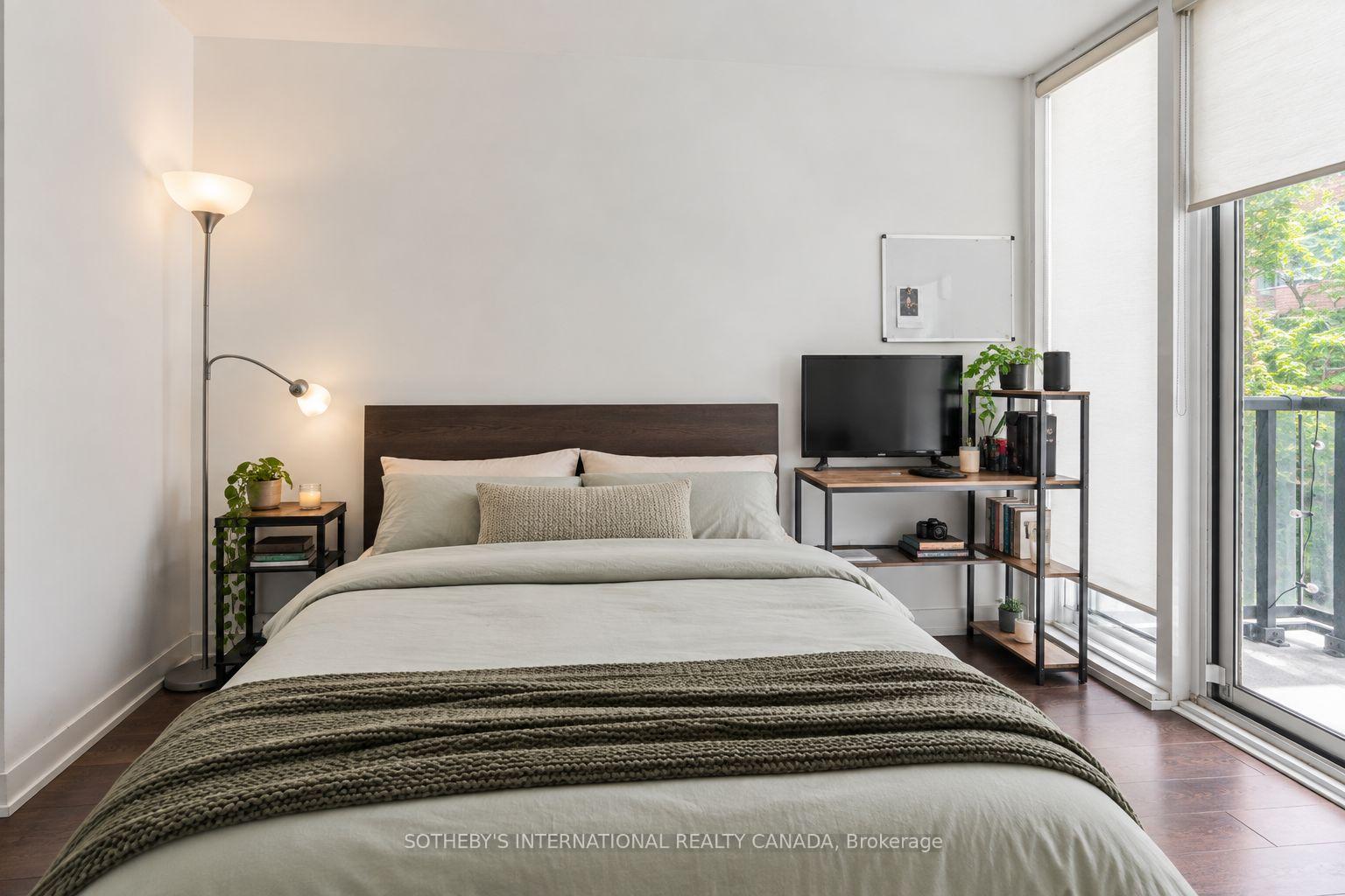 Photo 14 of Unit TH7, 20 Bruyeres Mews, Toronto, Niagara — HOMEH