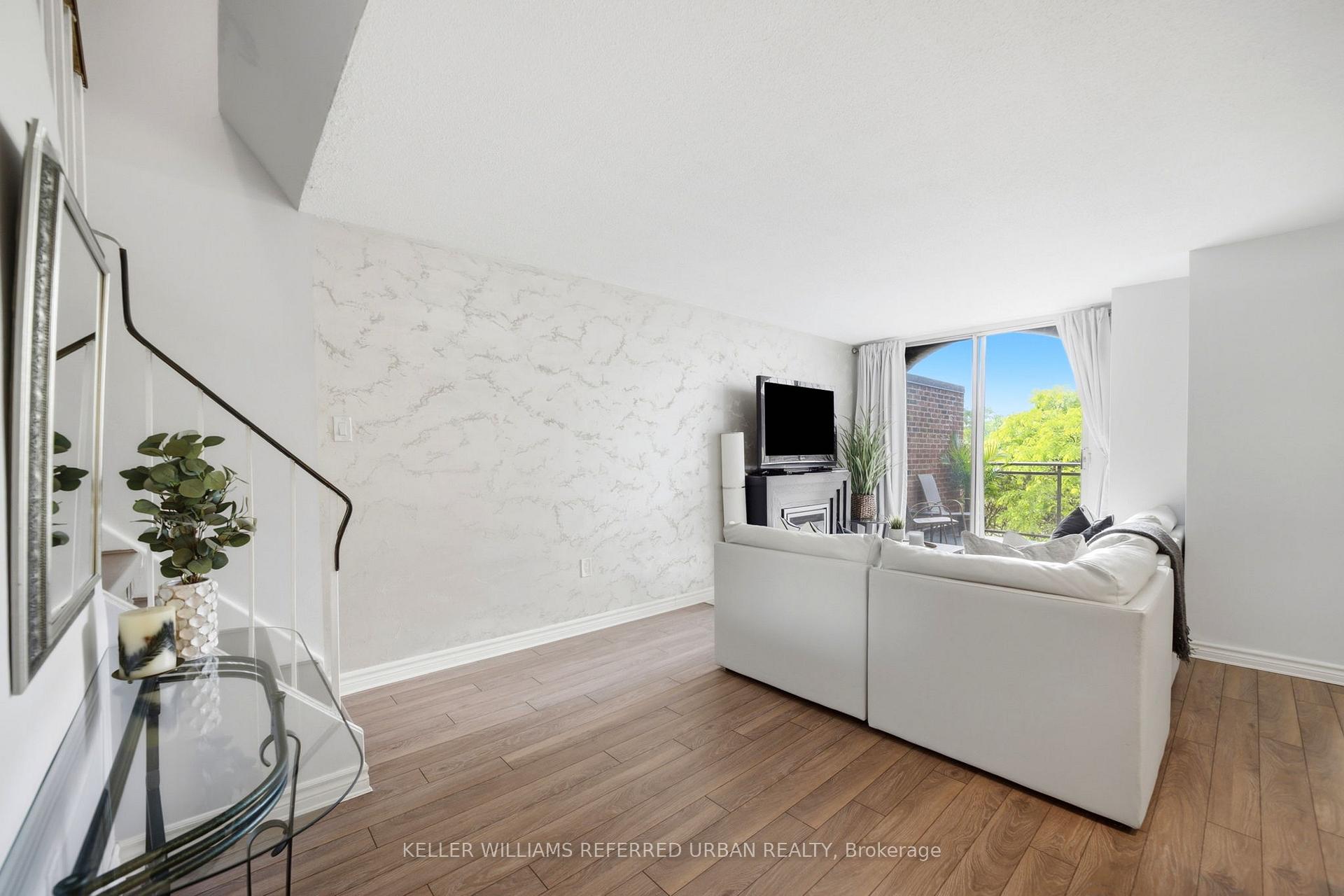 Photo 8 of Unit 347, 16B Elgin Street, Markham, Thornhill — HOMEH