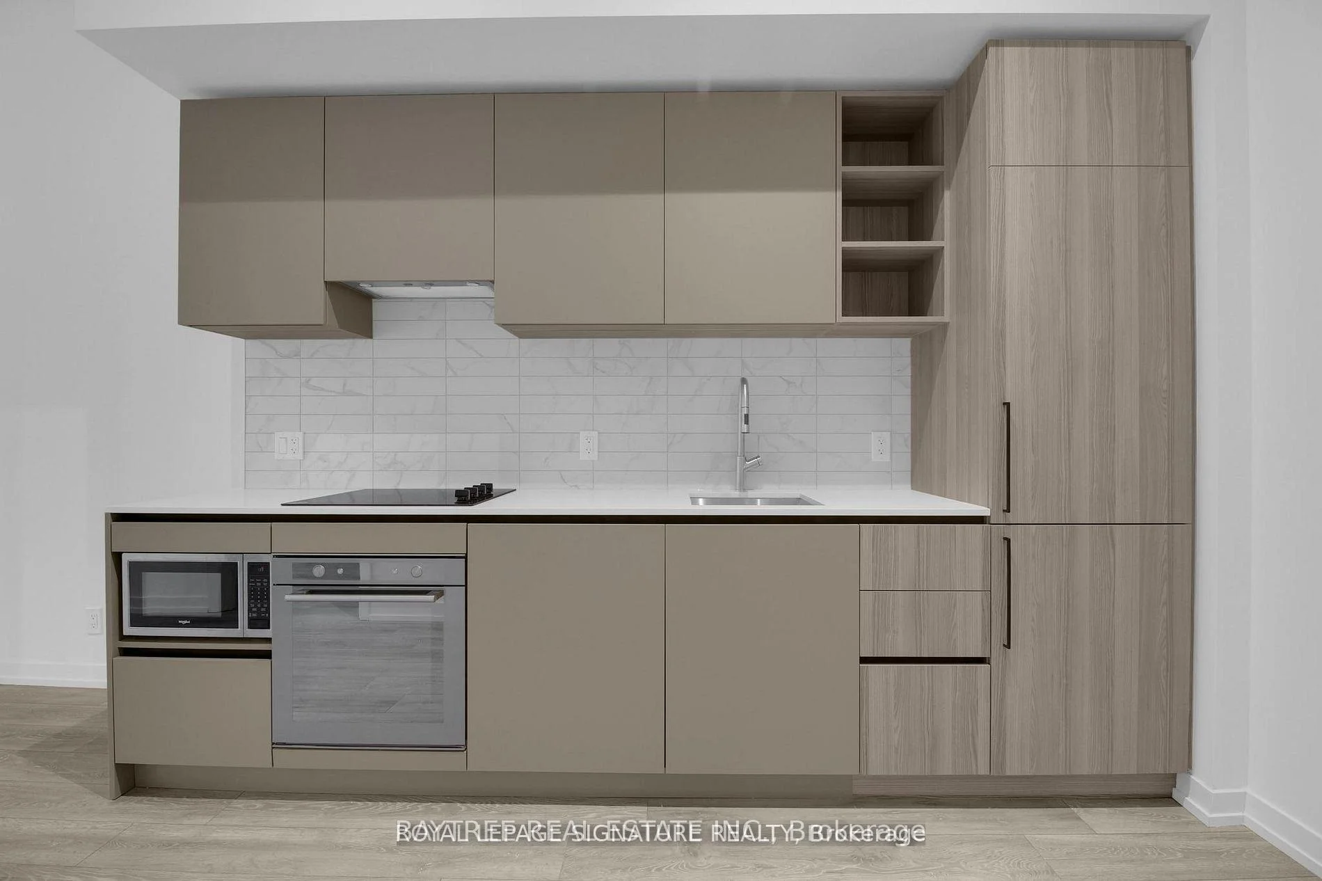 Photo 4 of Unit 702, 55 Mercer Street, Toronto, Waterfront Communities — HOMEH