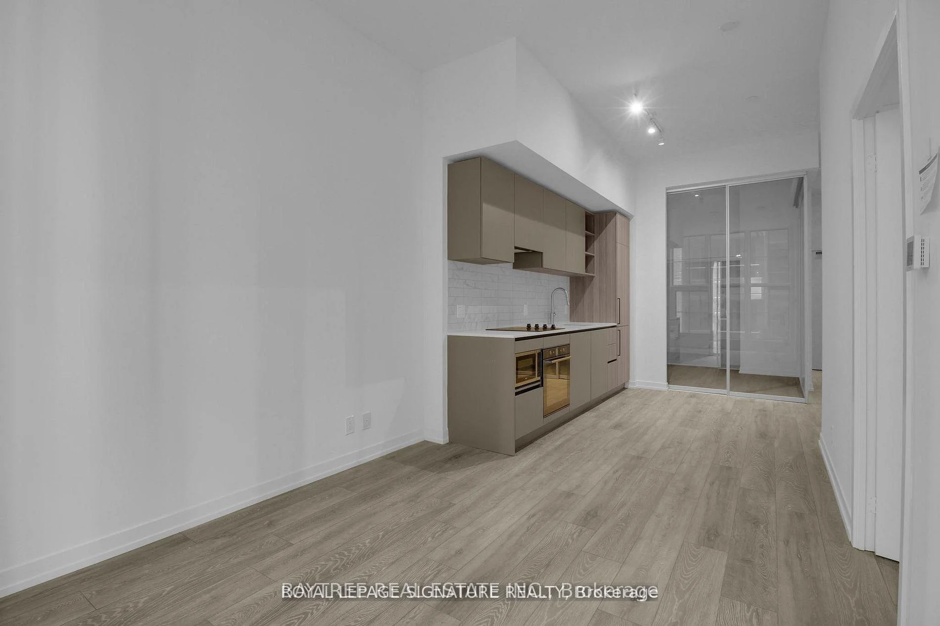Photo 14 of Unit 702, 55 Mercer Street, Toronto, Waterfront Communities — HOMEH