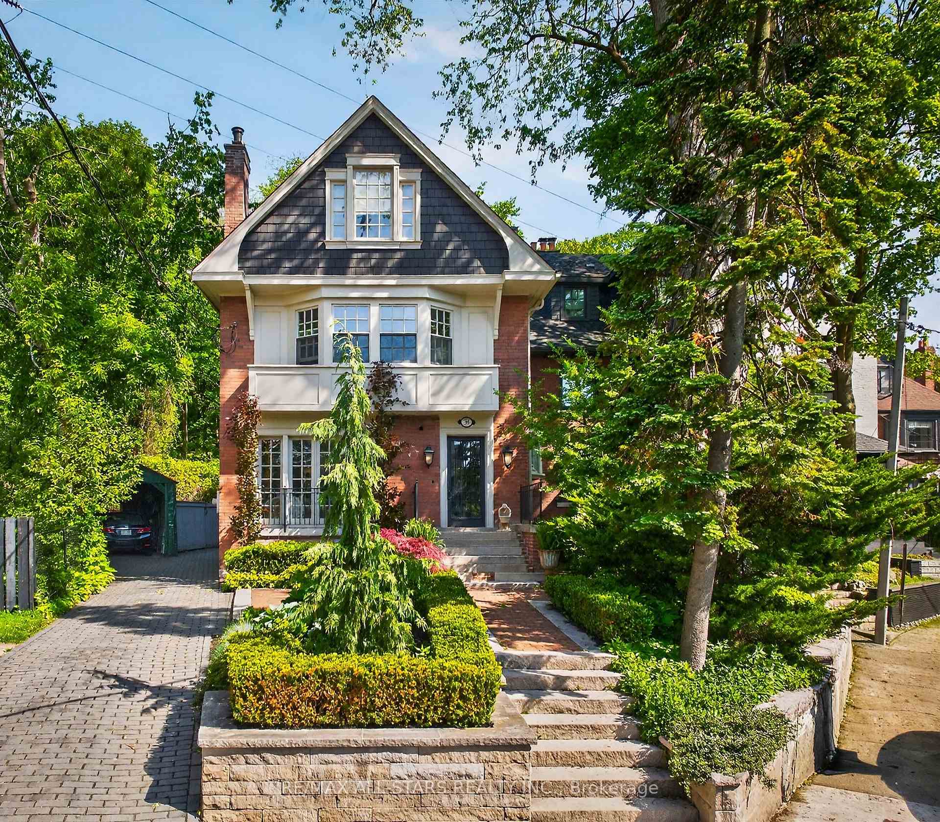 Photo 1 of 30 Edgewood Crescent, Toronto, Rosedale-Moore Park — HOMEH