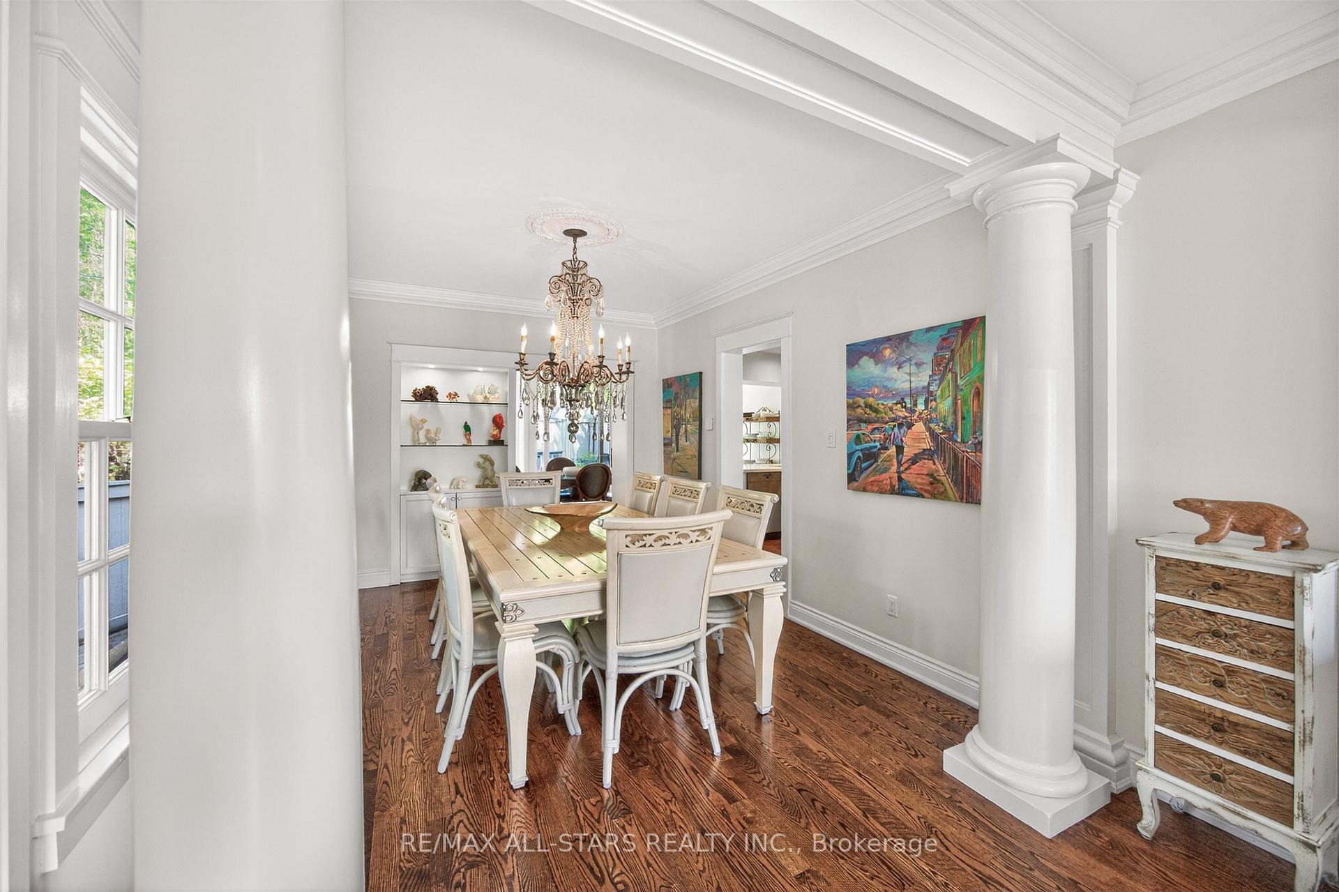 Photo 12 of 30 Edgewood Crescent, Toronto, Rosedale-Moore Park — HOMEH