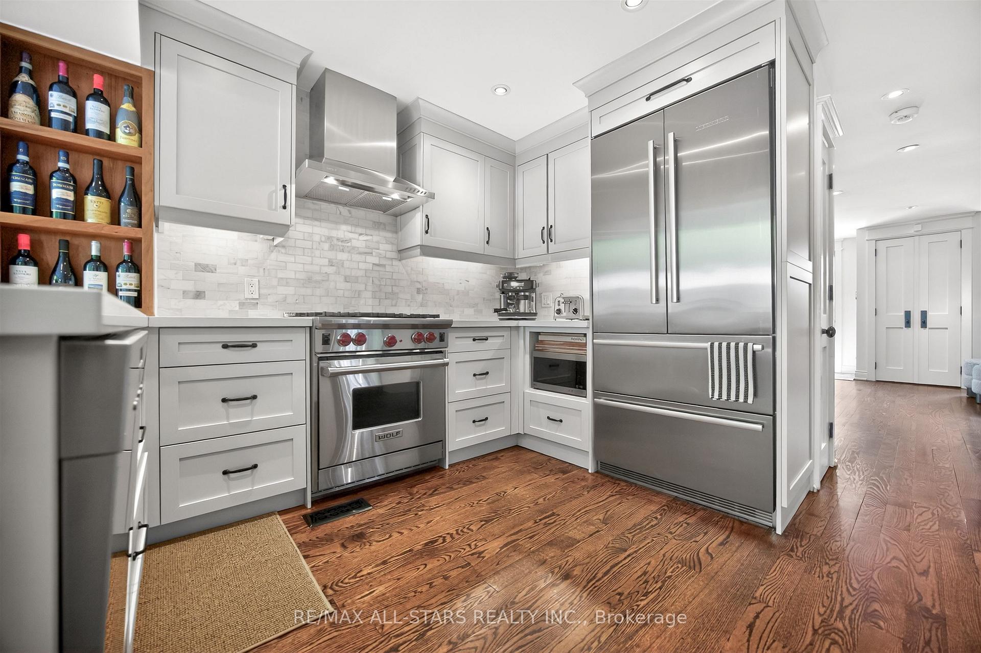 Photo 15 of 30 Edgewood Crescent, Toronto, Rosedale-Moore Park — HOMEH
