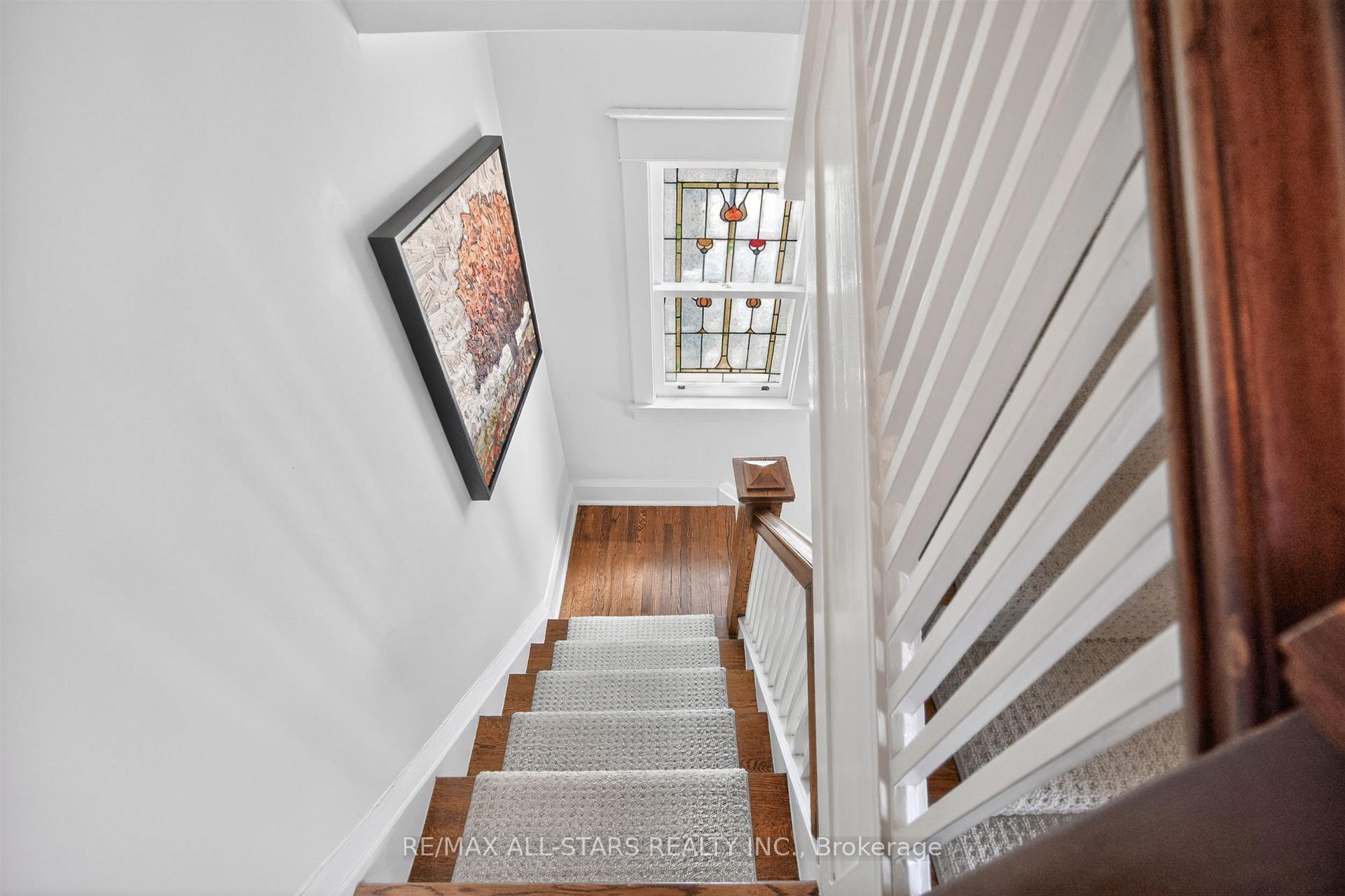 Photo 20 of 30 Edgewood Crescent, Toronto, Rosedale-Moore Park — HOMEH