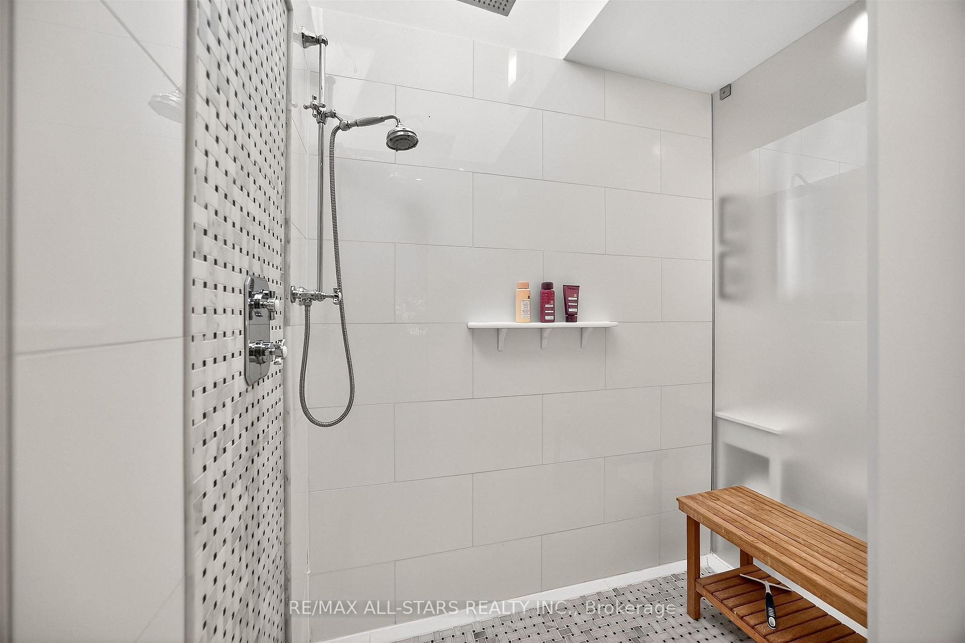 Photo 28 of 30 Edgewood Crescent, Toronto, Rosedale-Moore Park — HOMEH