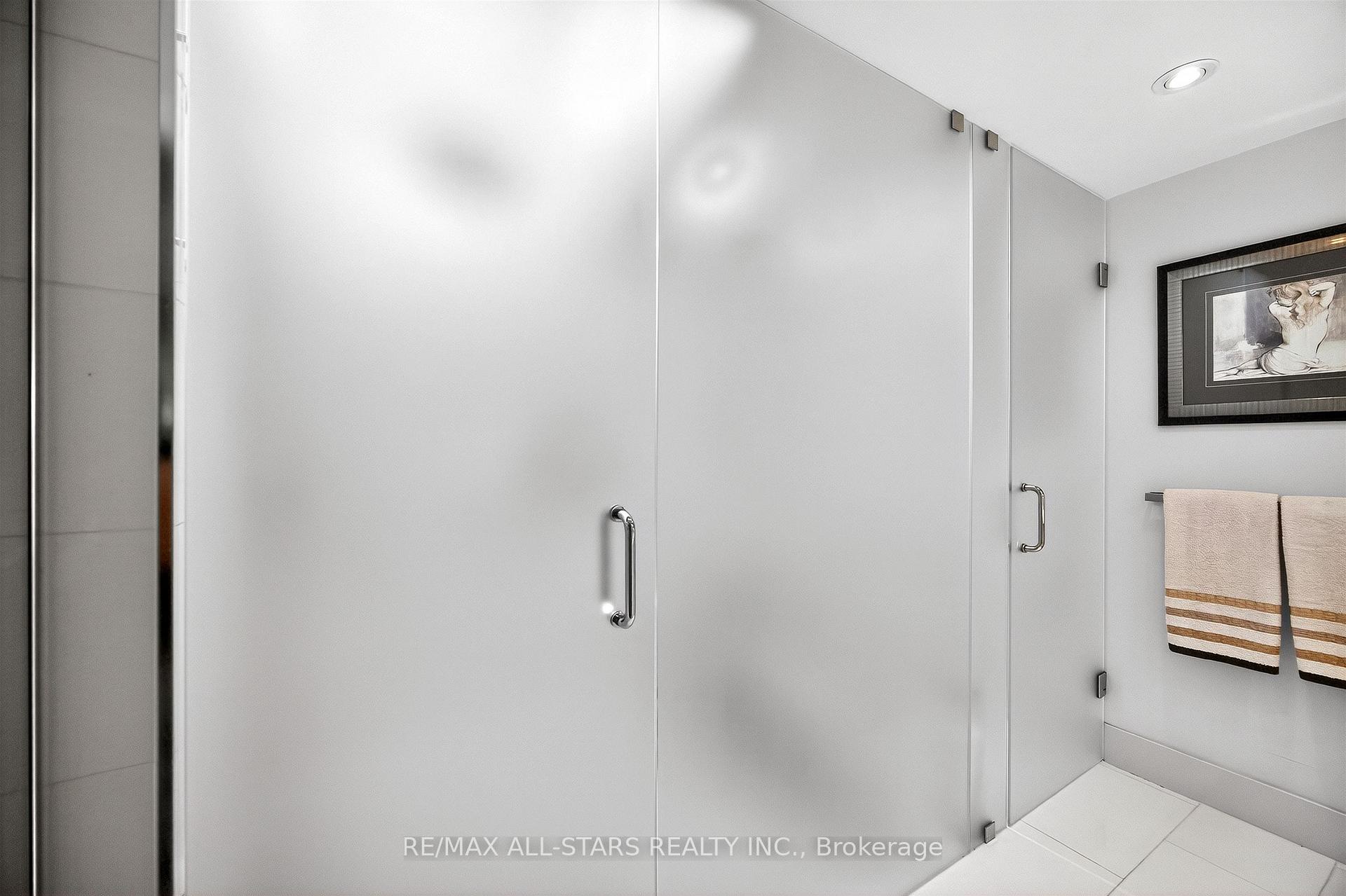 Photo 29 of 30 Edgewood Crescent, Toronto, Rosedale-Moore Park — HOMEH