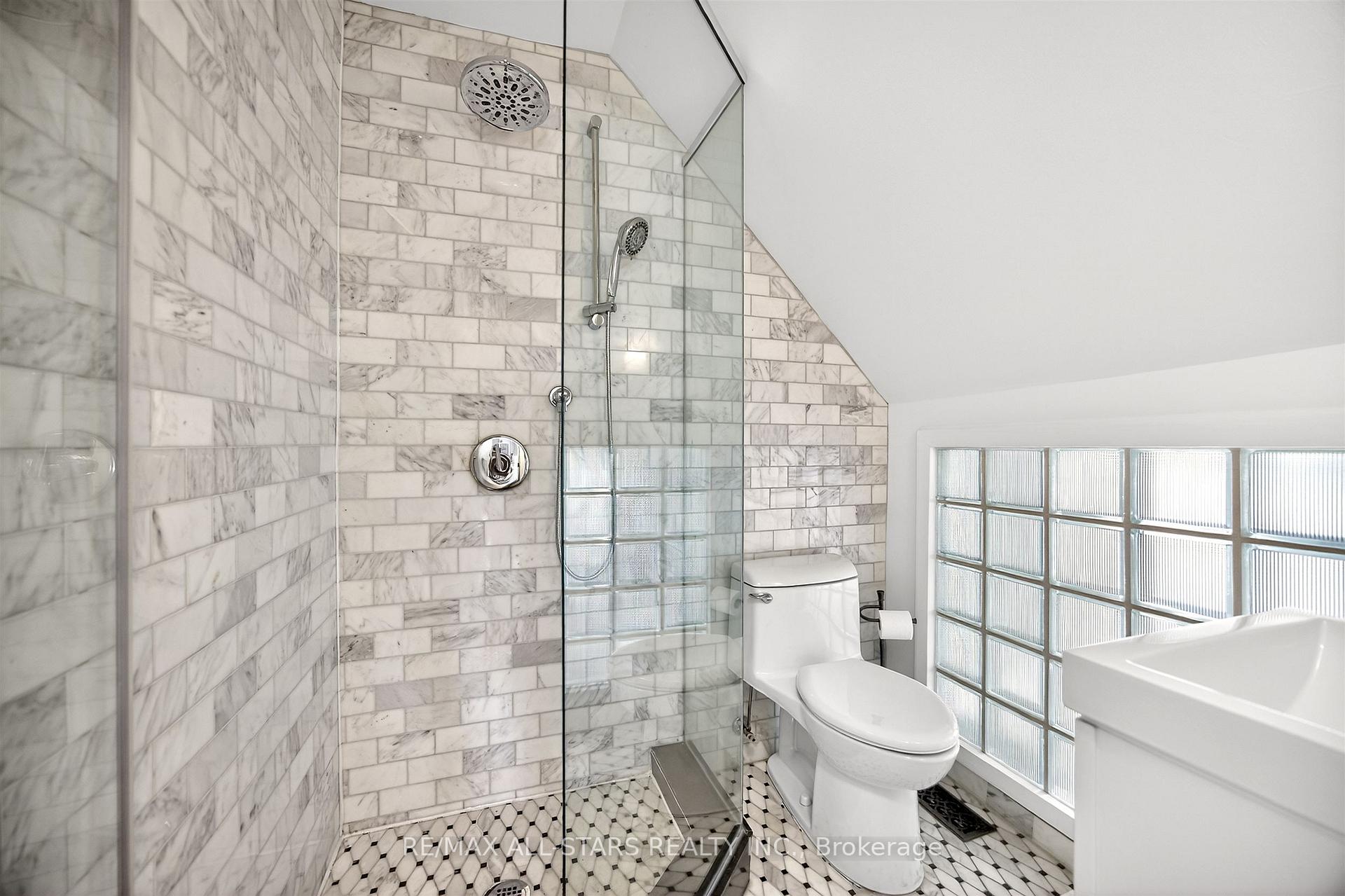 Photo 35 of 30 Edgewood Crescent, Toronto, Rosedale-Moore Park — HOMEH